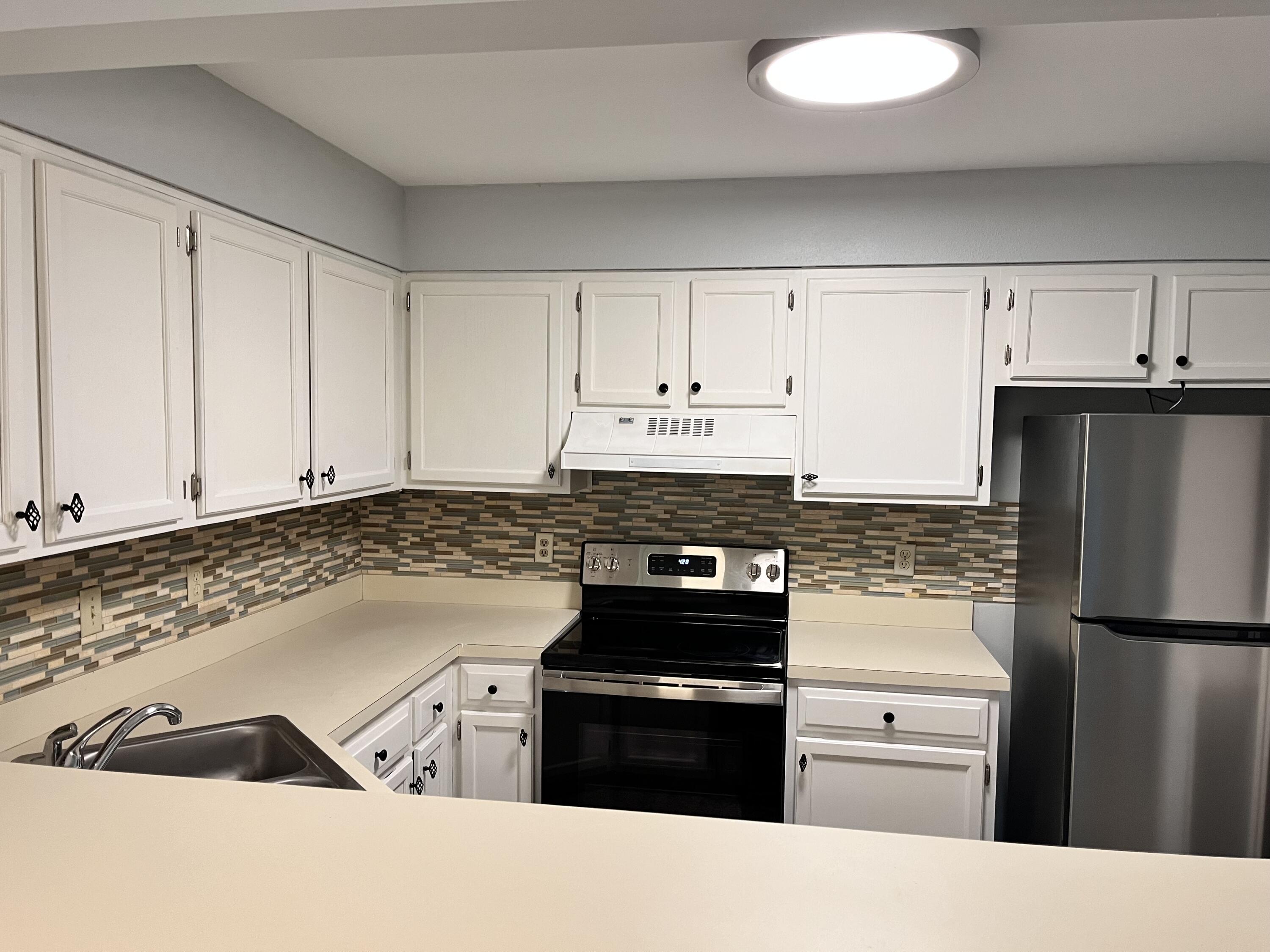 GARDEN OAKS CONDO - Residential Lease