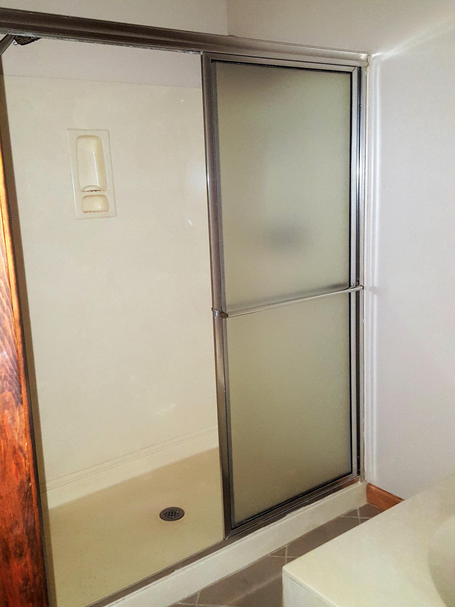 LAKESHORE GARDENS S/D - Residential