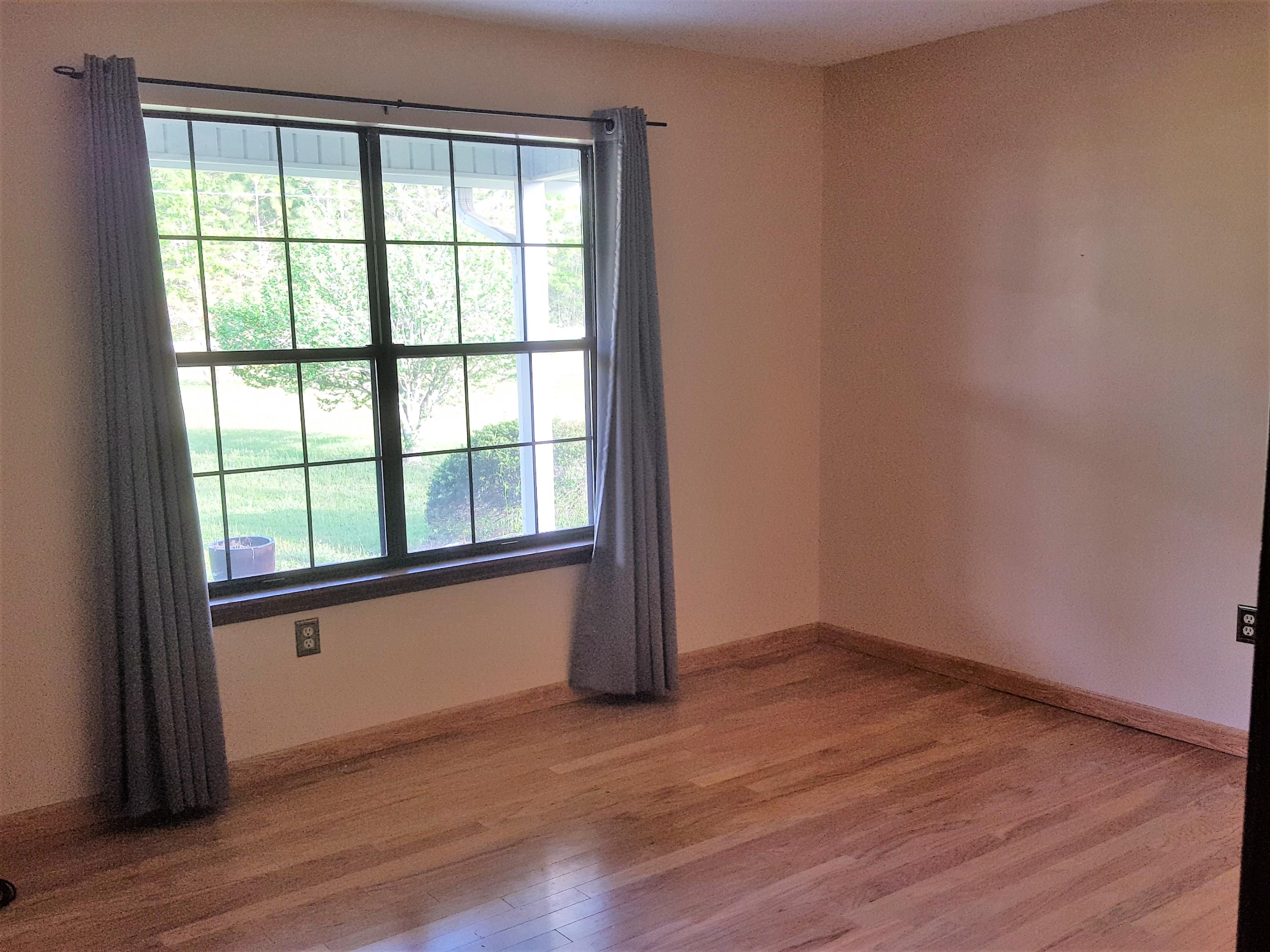 LAKESHORE GARDENS S/D - Residential