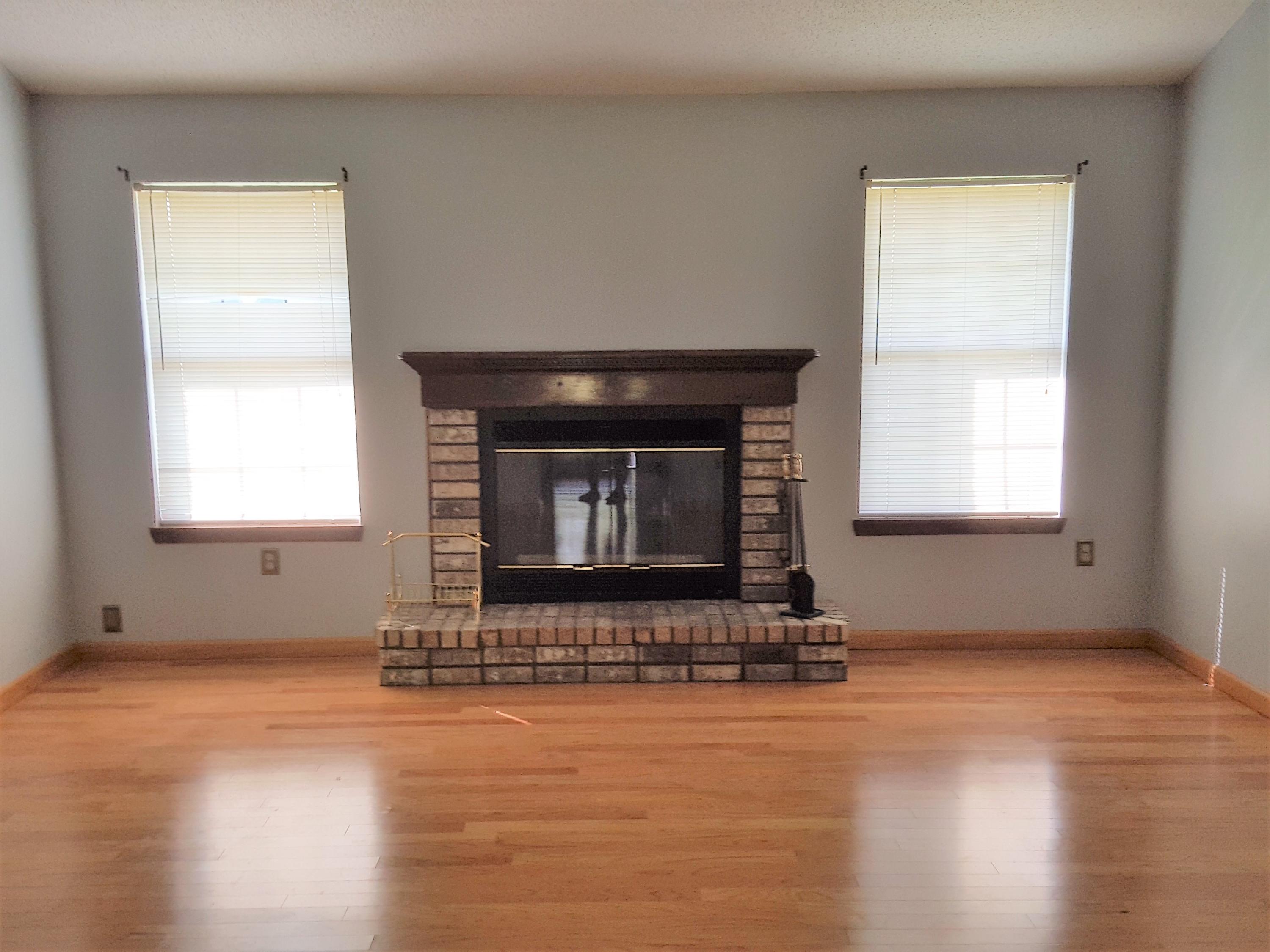 LAKESHORE GARDENS S/D - Residential