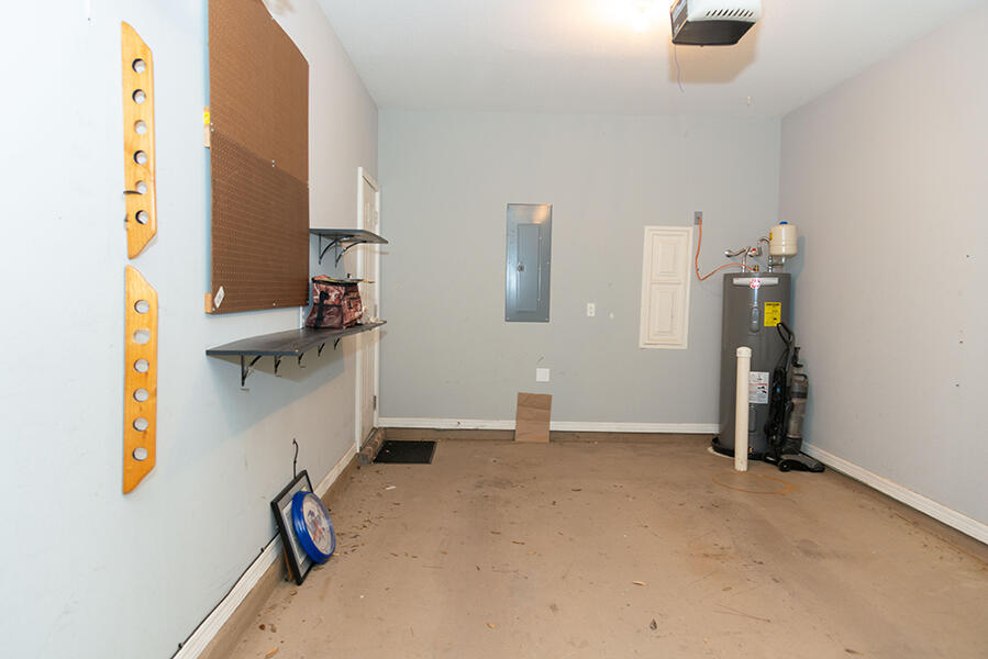 MERIDIAN SQUARE T/H - Residential Lease