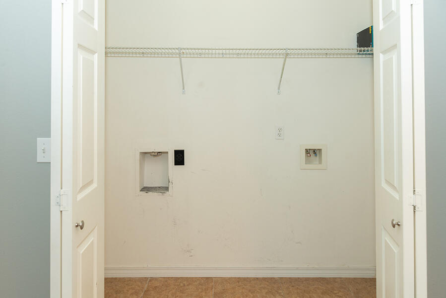 MERIDIAN SQUARE T/H - Residential Lease