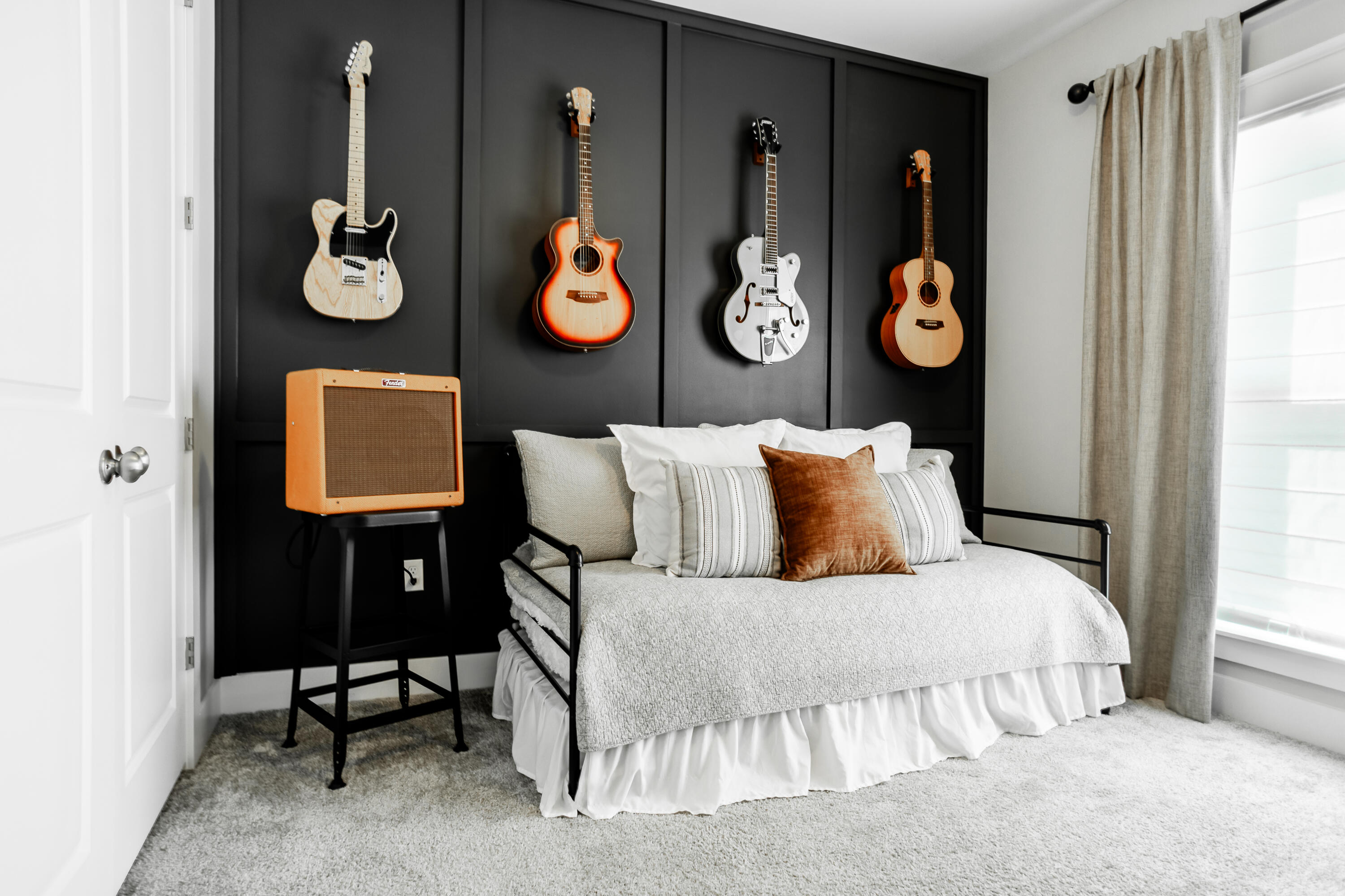 Daxton on the Bay - Residential