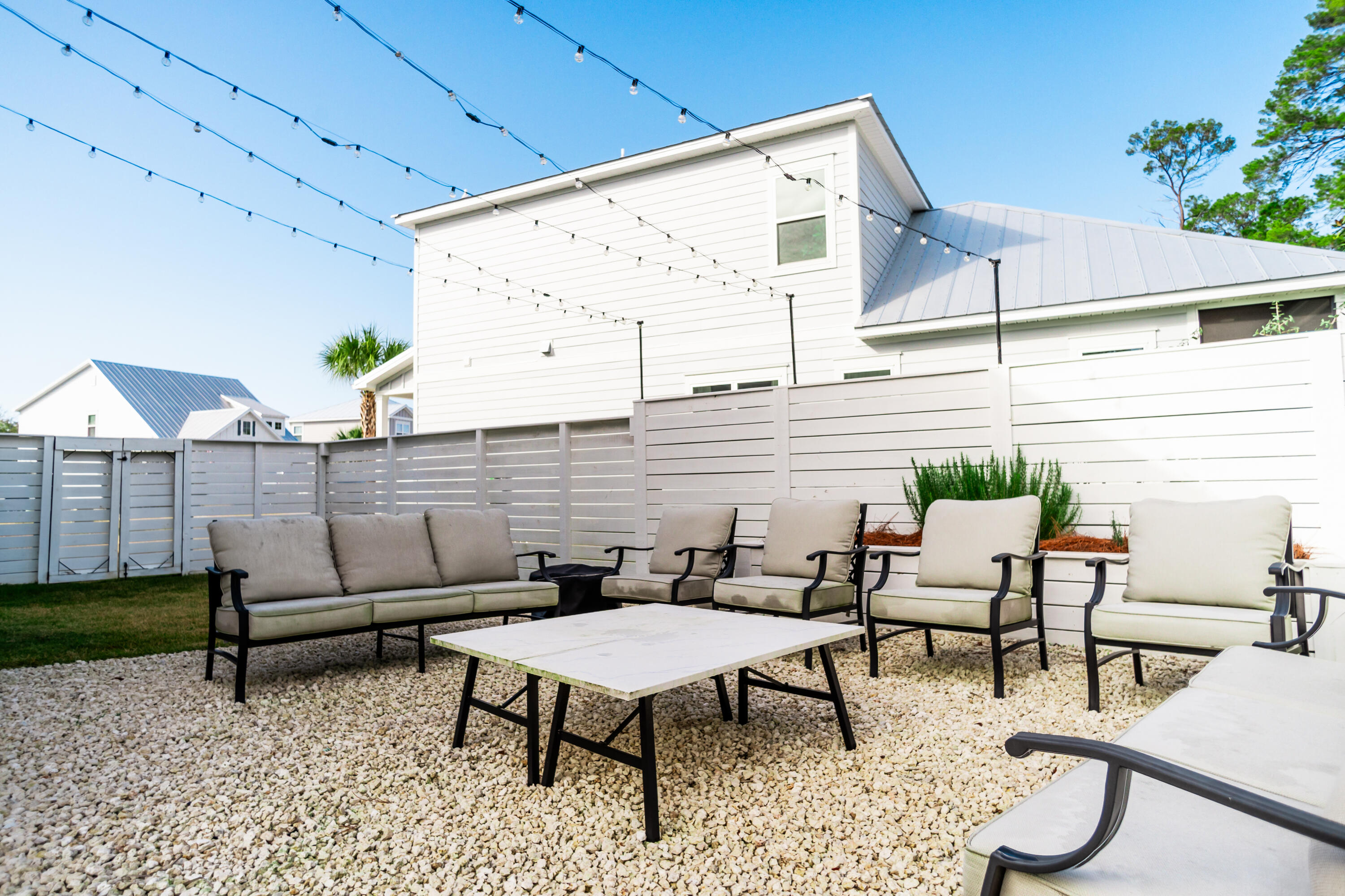 Daxton on the Bay - Residential