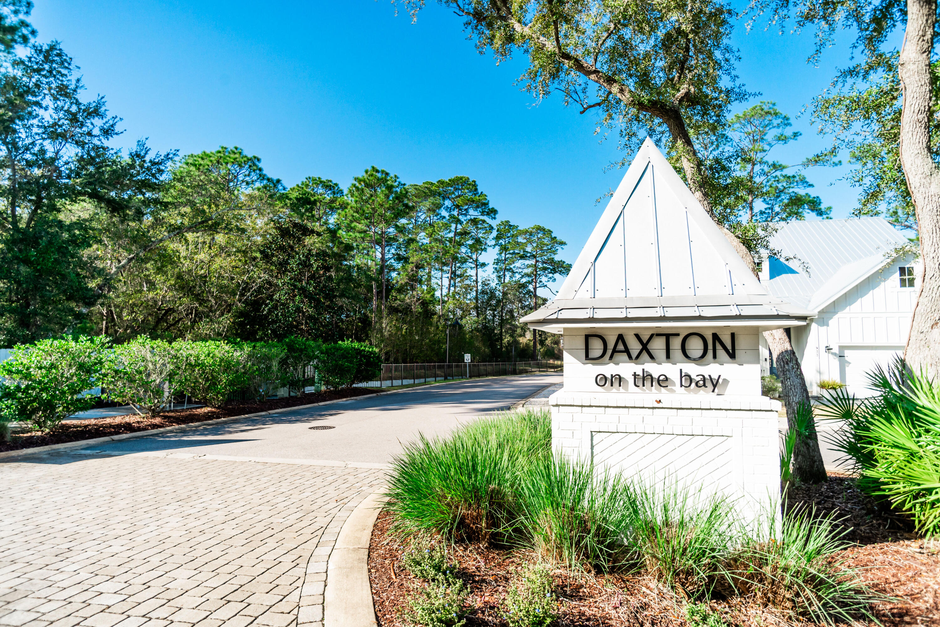 Daxton on the Bay - Residential