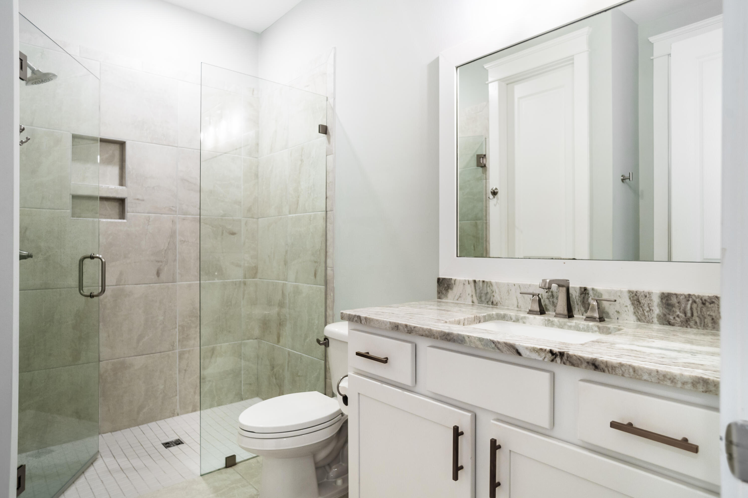 Daxton on the Bay - Residential