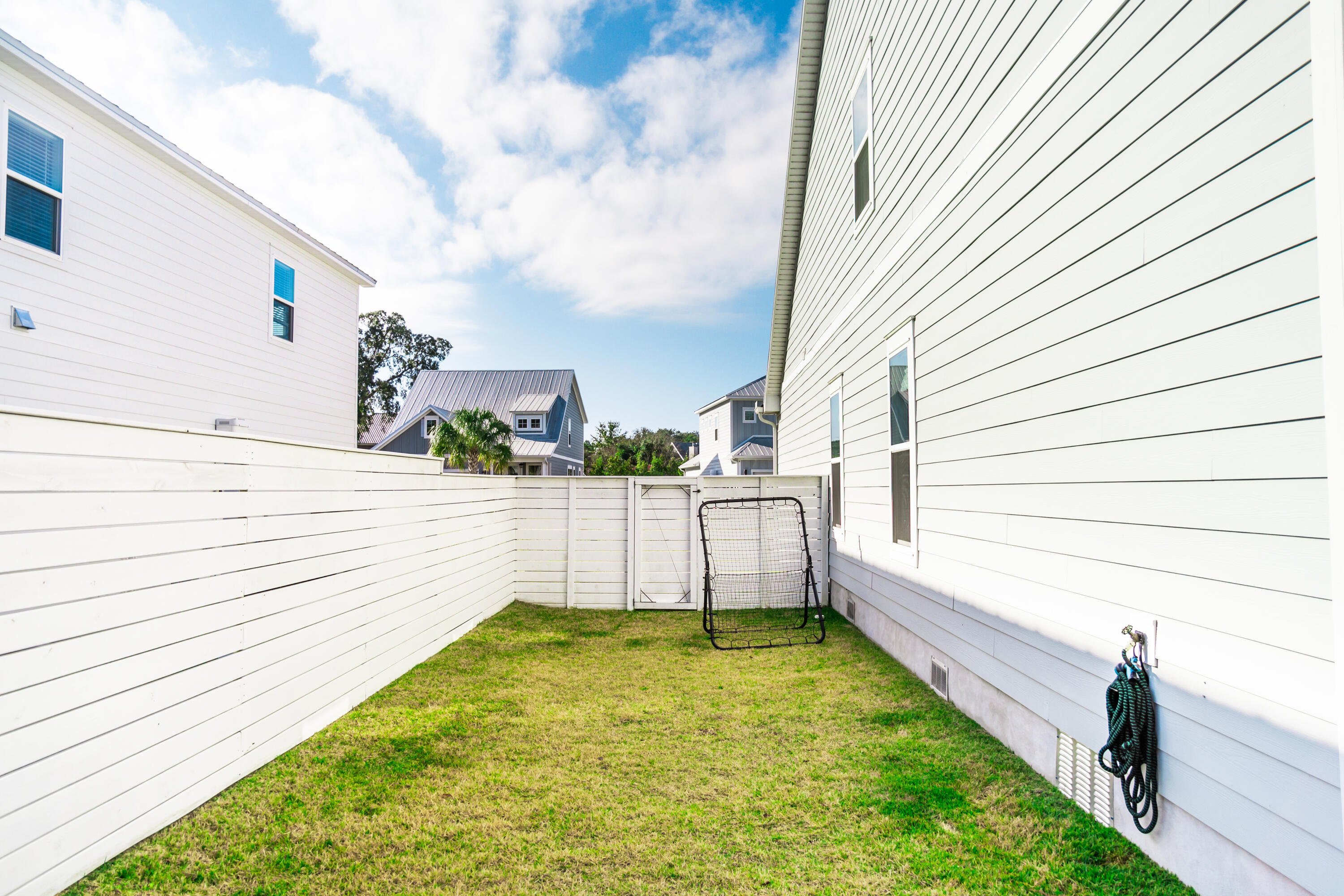 Daxton on the Bay - Residential