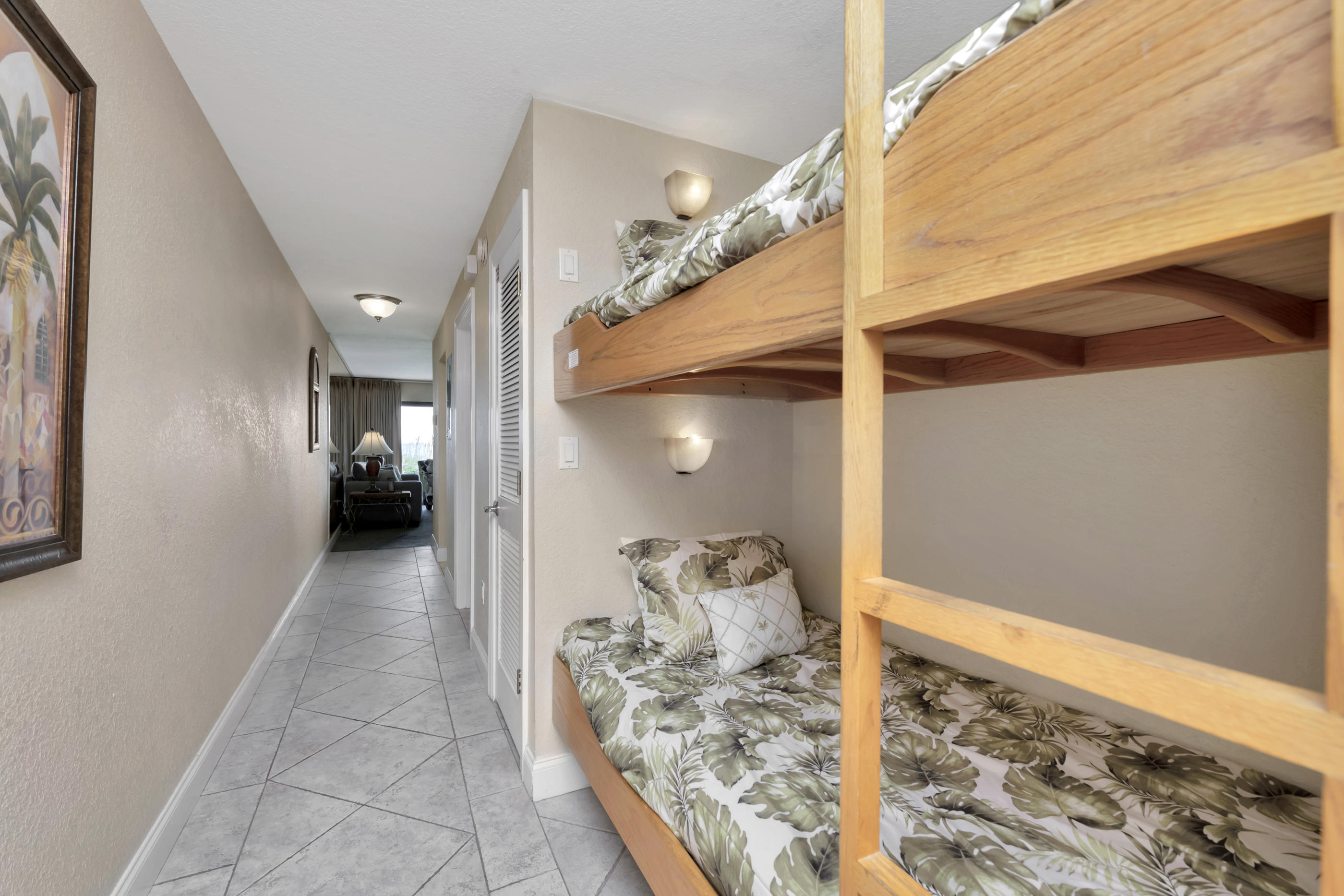 DESTIN BEACH CLUB - Residential