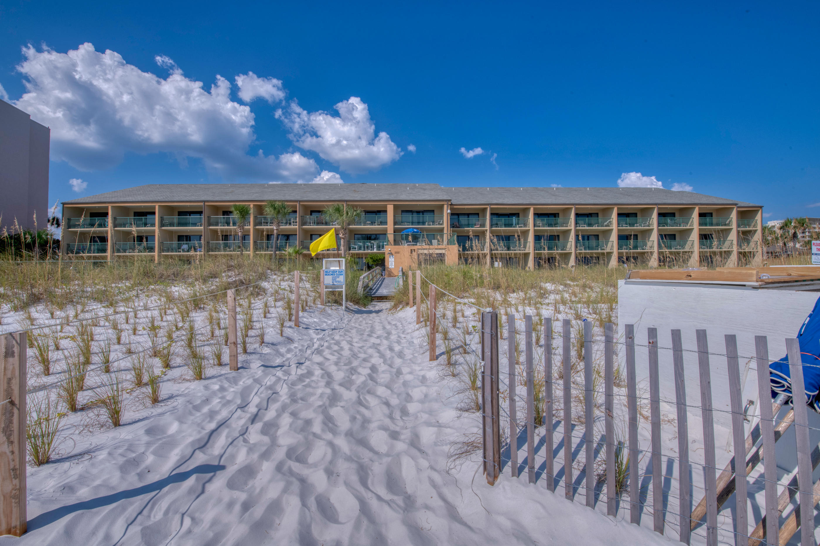 DESTIN BEACH CLUB - Residential