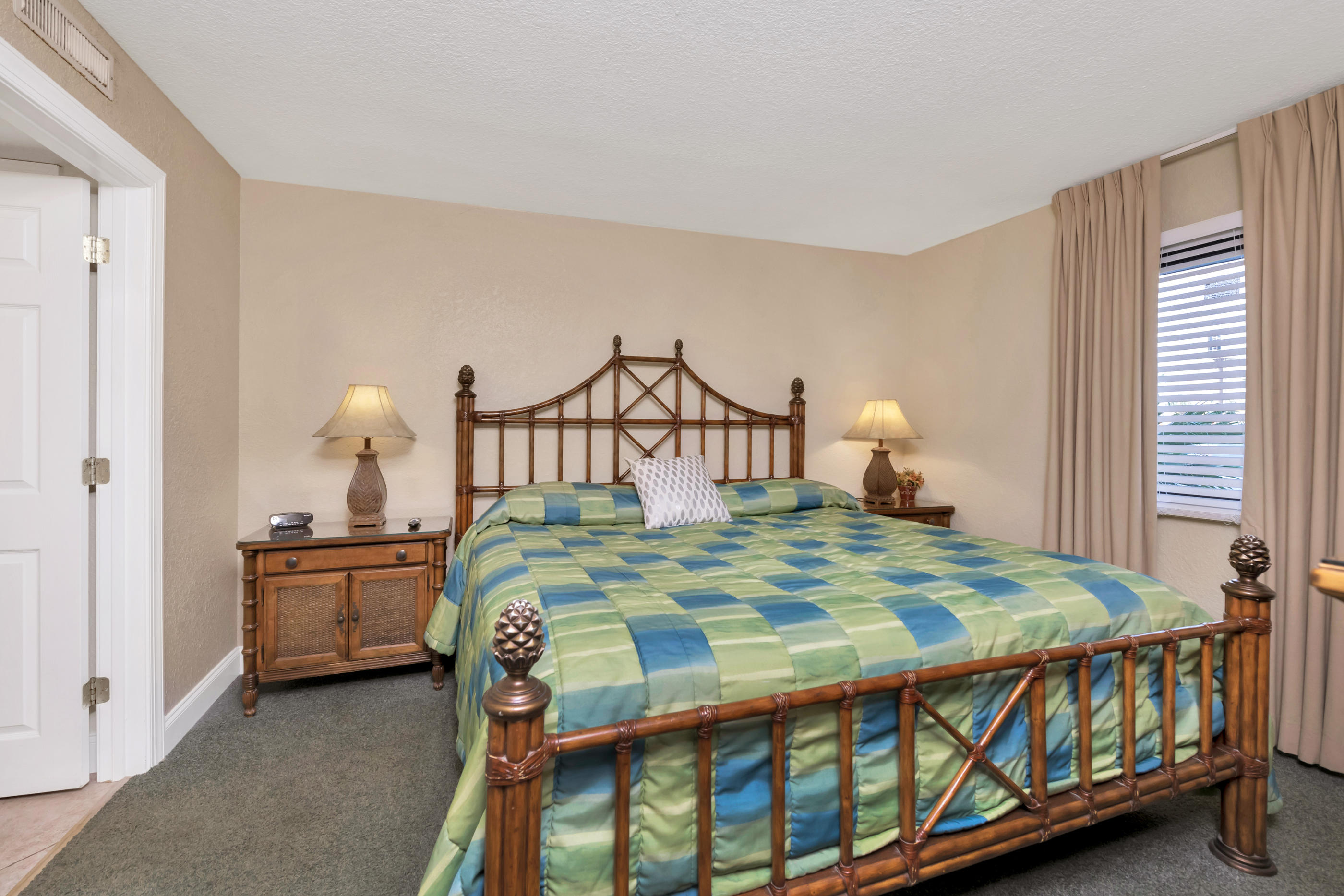 DESTIN BEACH CLUB - Residential