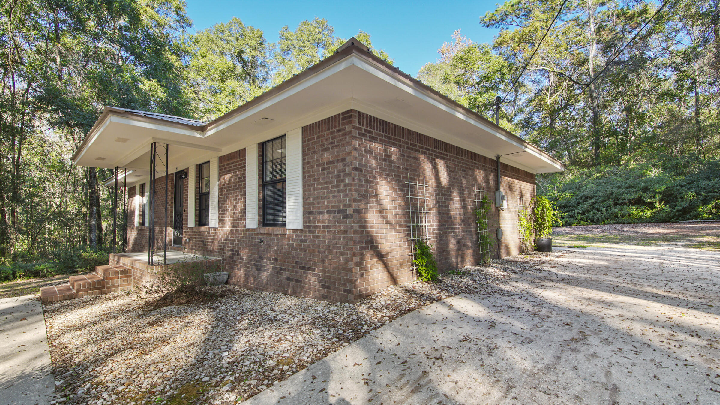 D L CAMPBELL SUB - Residential