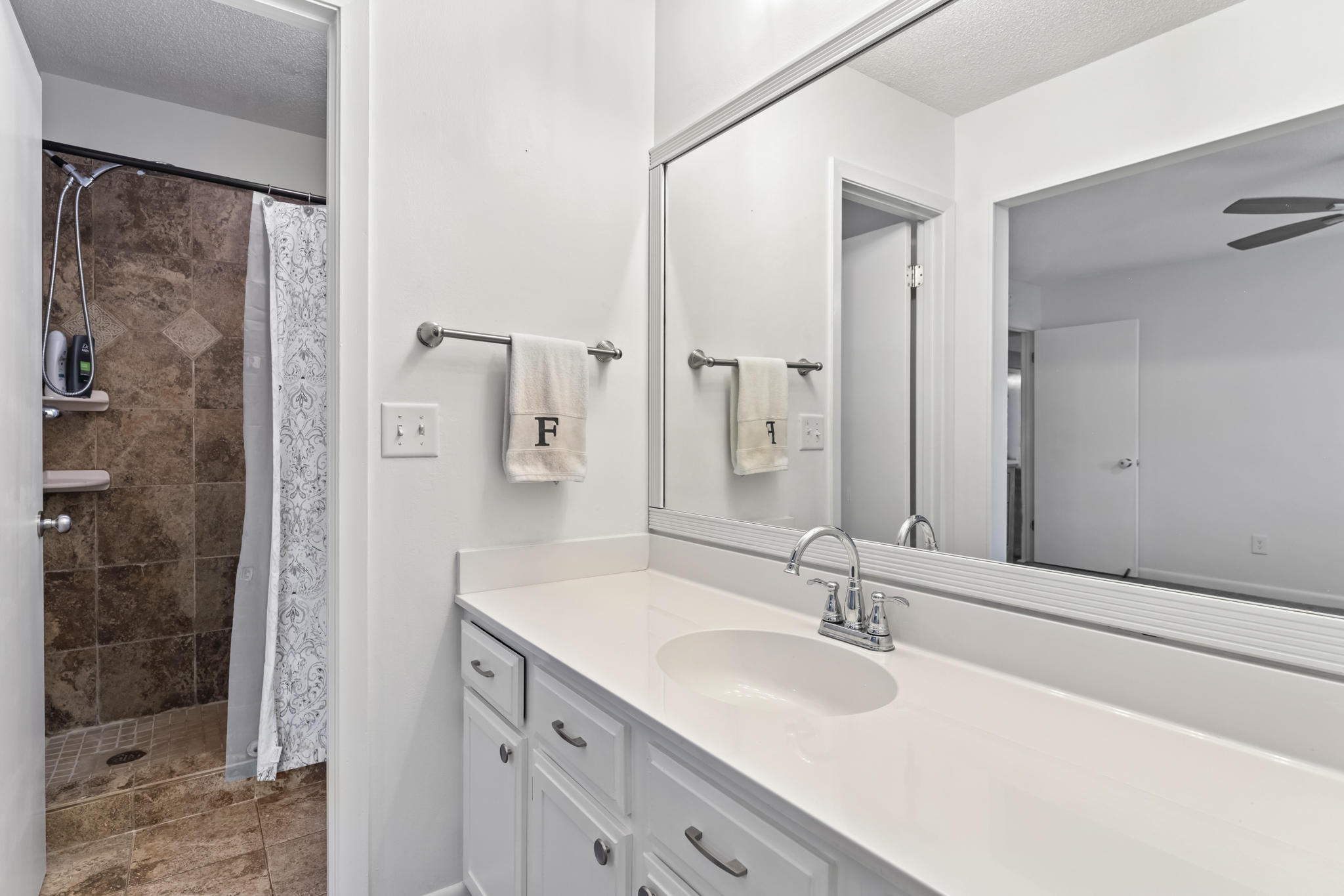 CEDAR RIDGE PH 4 - Residential