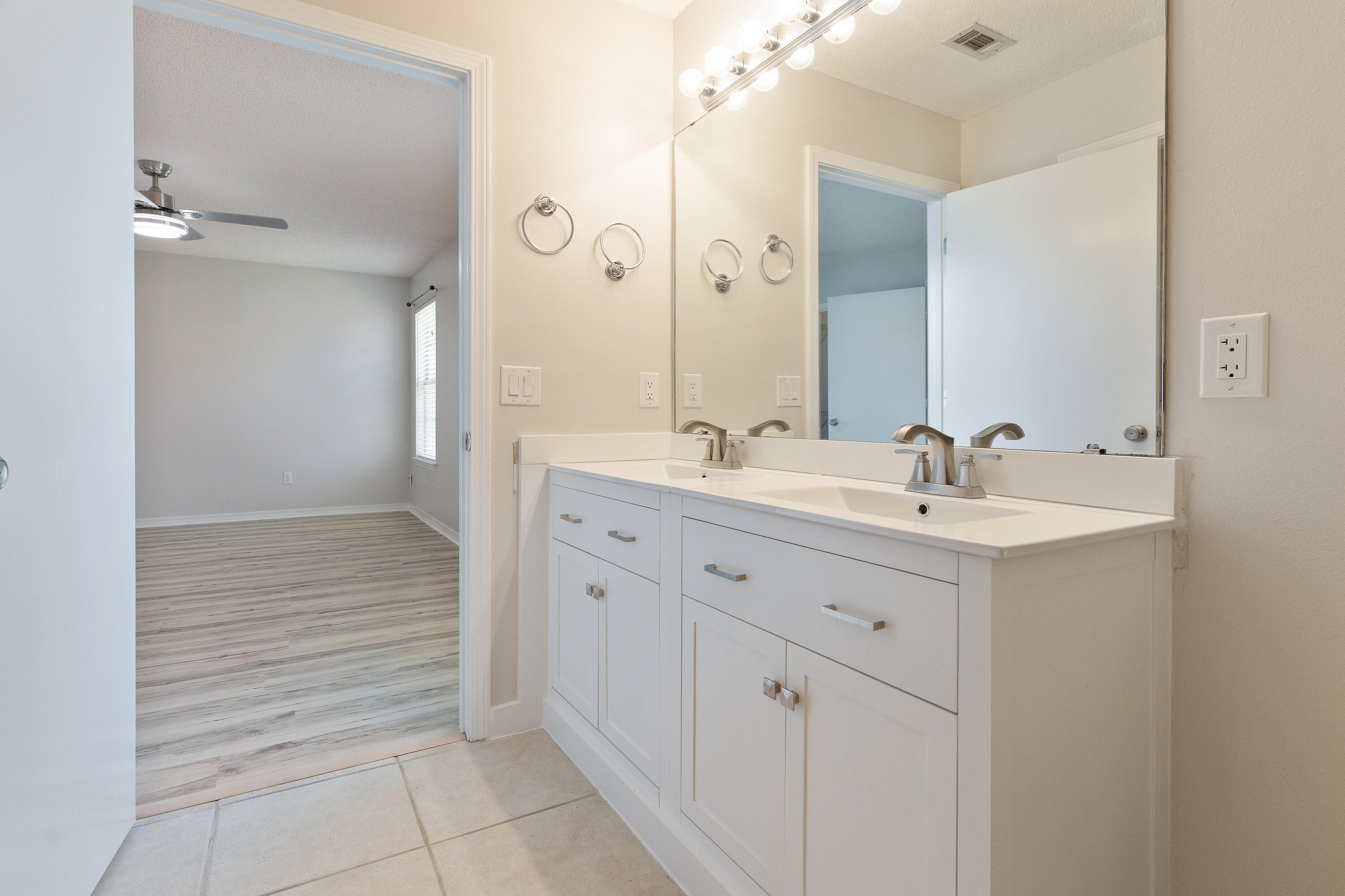VICTORIA PARK - Residential Lease