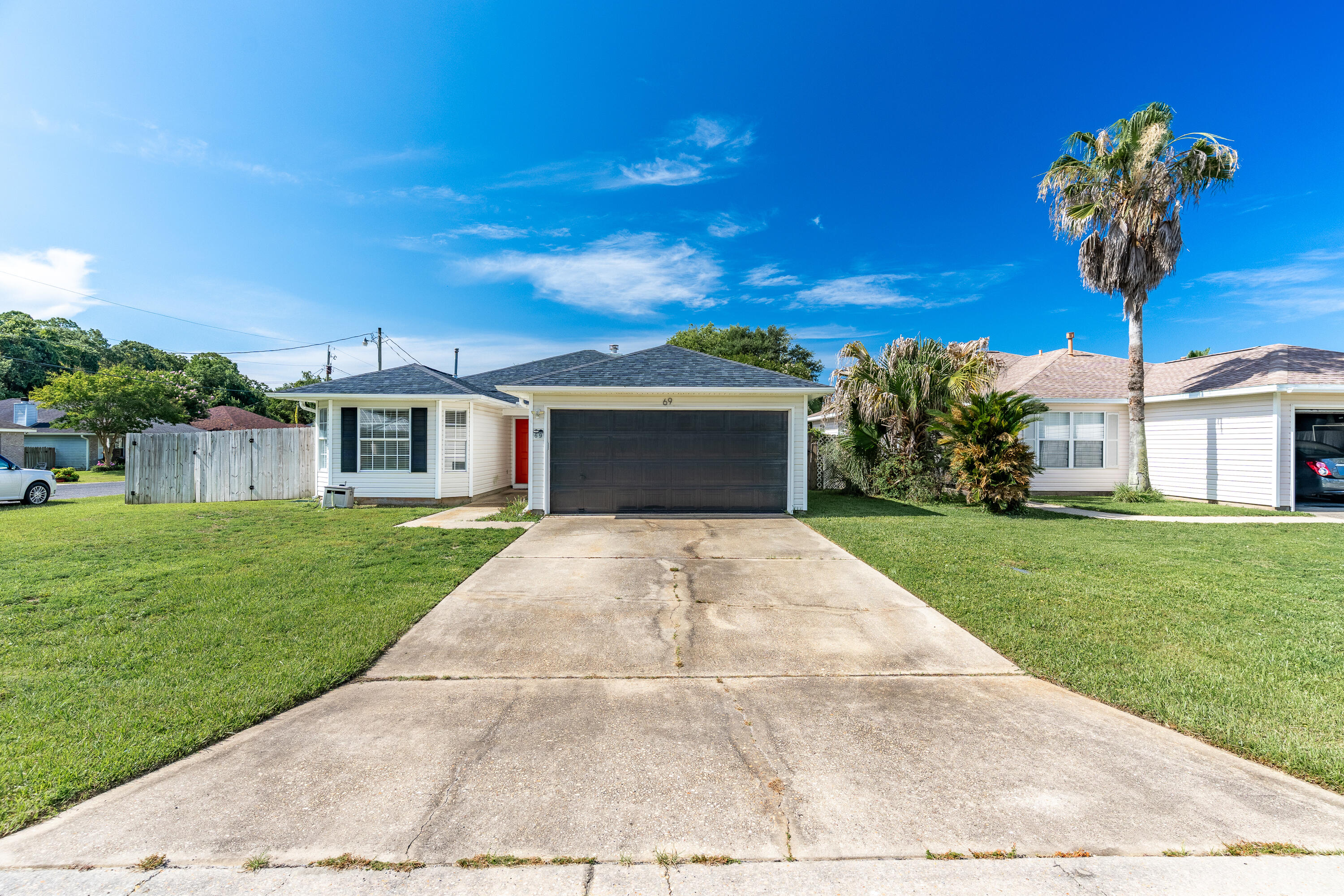 VICTORIA PARK - Residential Lease
