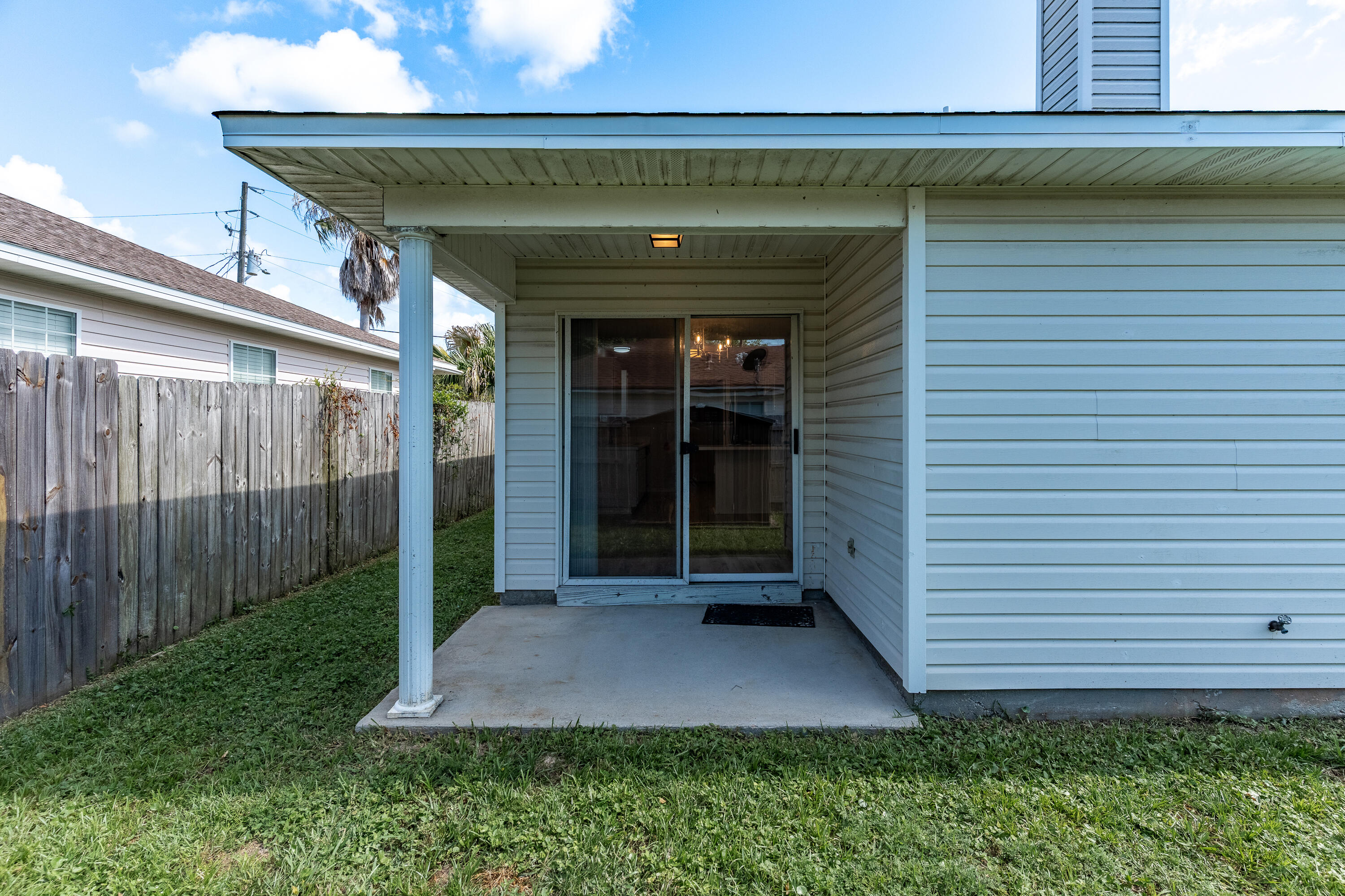 VICTORIA PARK - Residential Lease