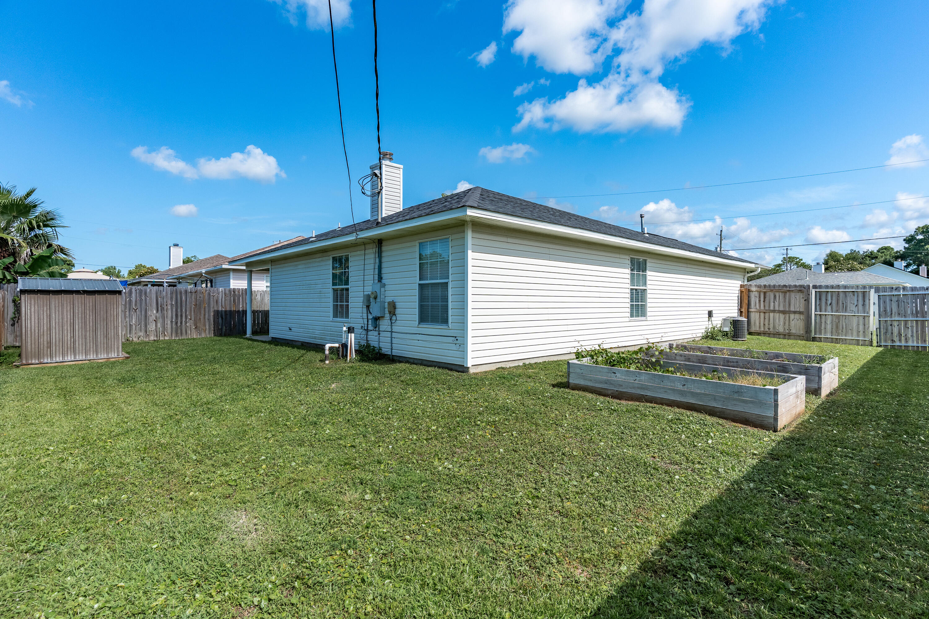 VICTORIA PARK - Residential Lease