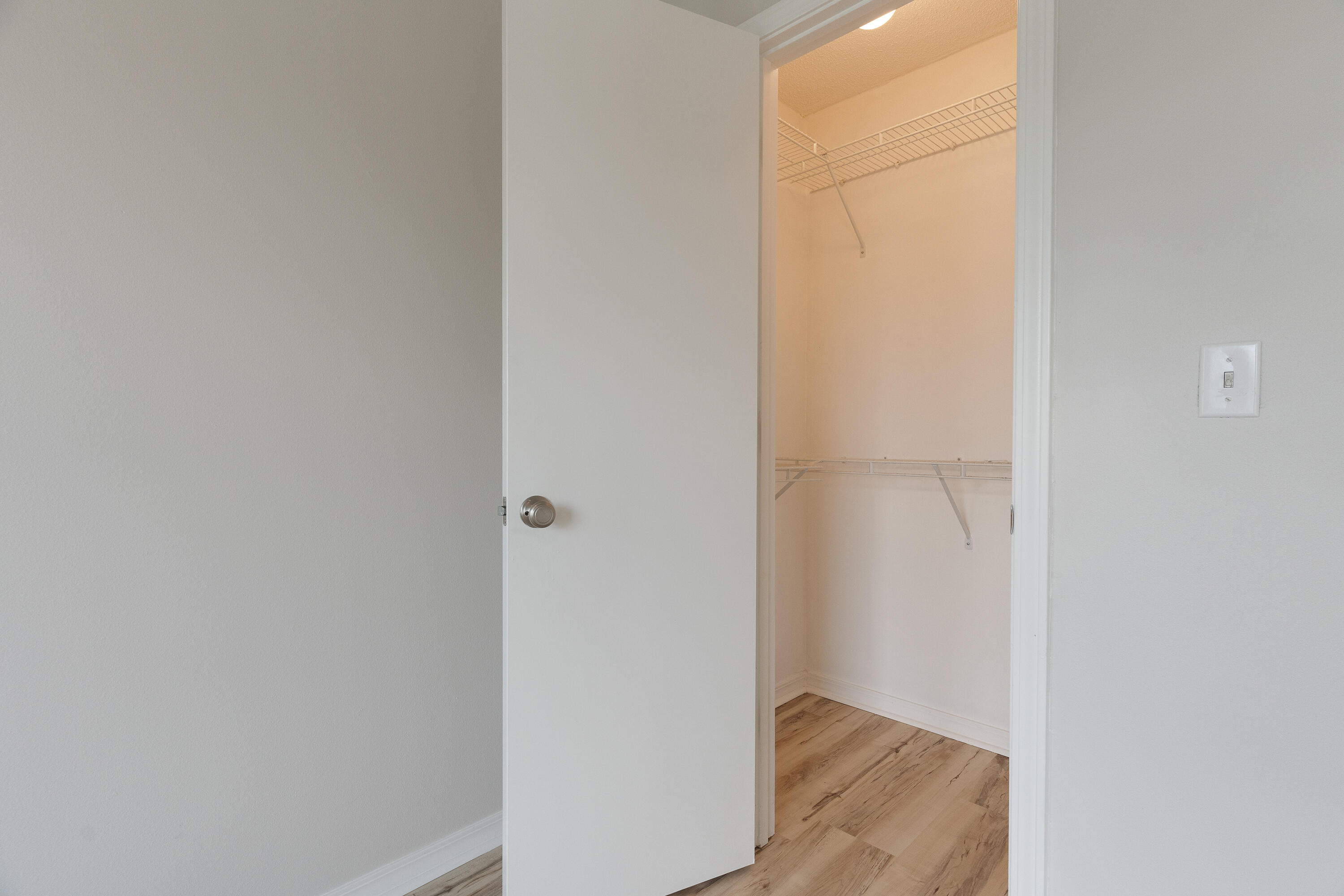 VICTORIA PARK - Residential Lease