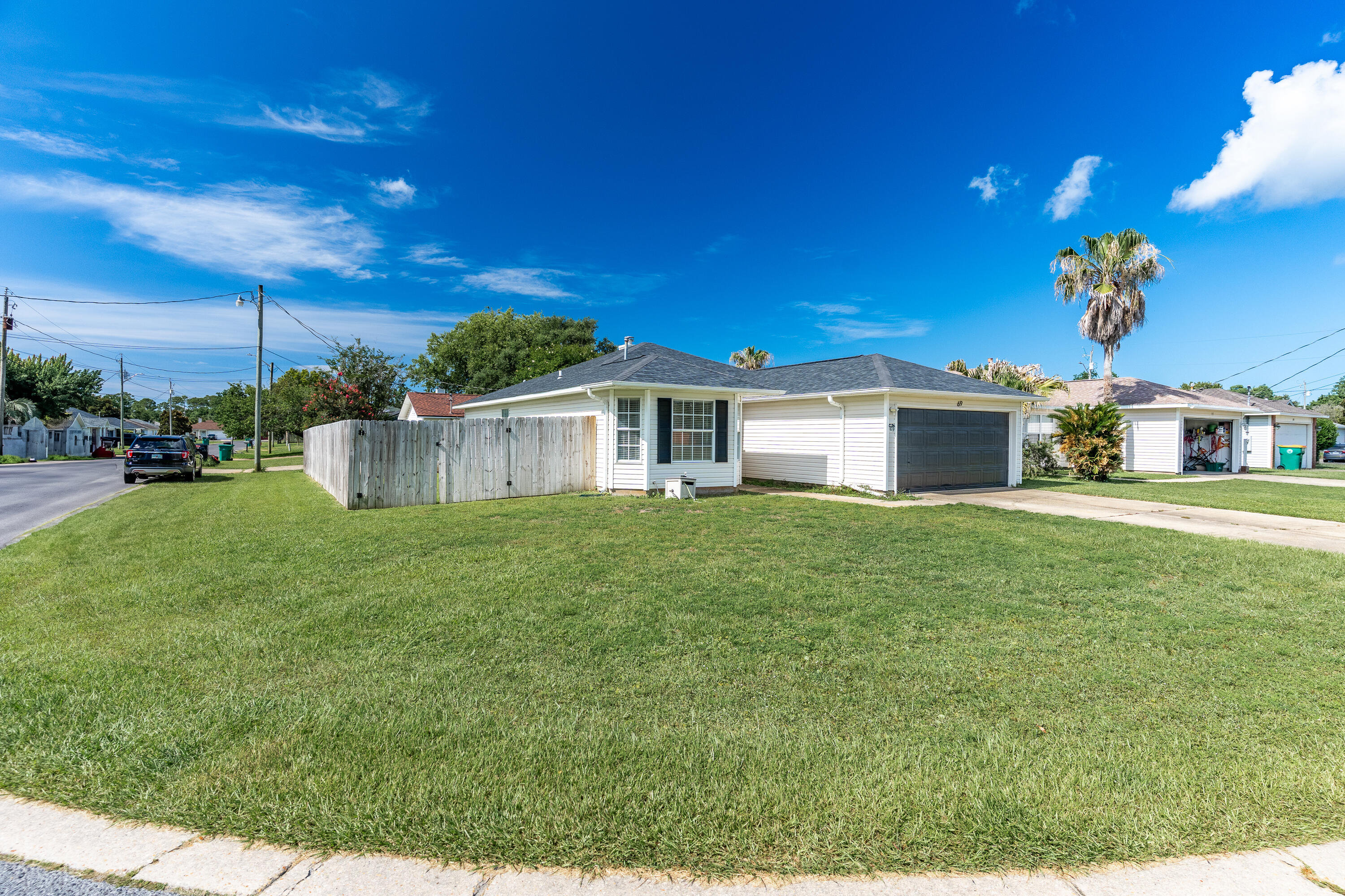 VICTORIA PARK - Residential Lease