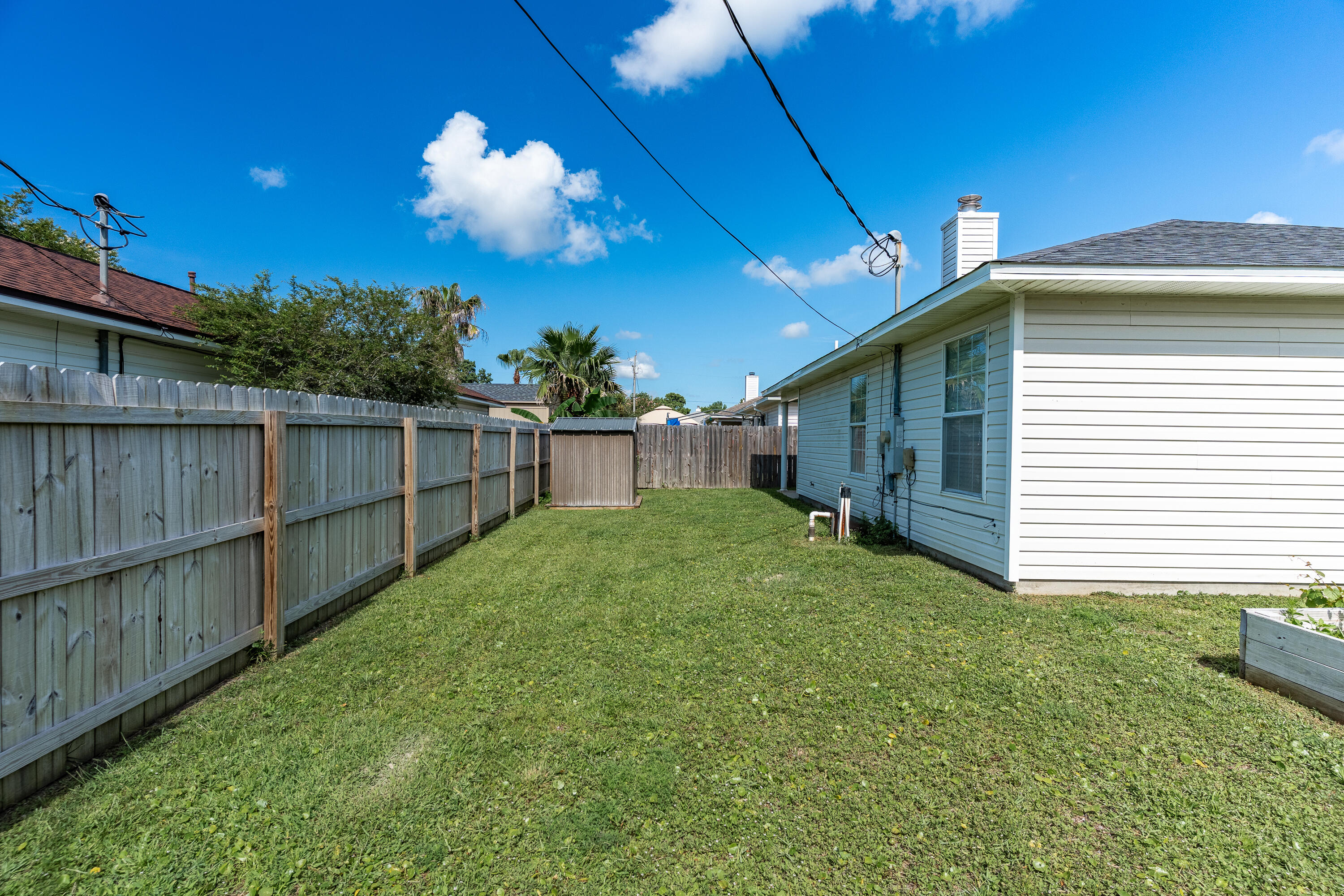 VICTORIA PARK - Residential Lease