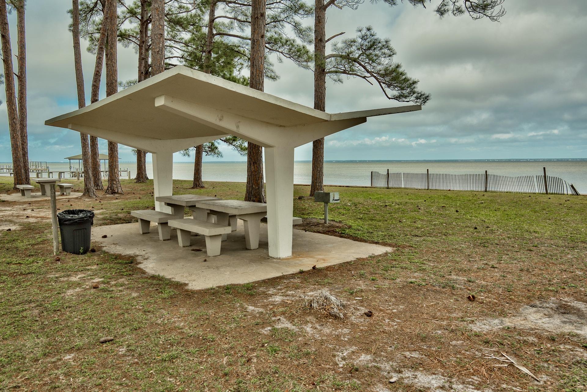 BAYSHORE GARDENS - Residential