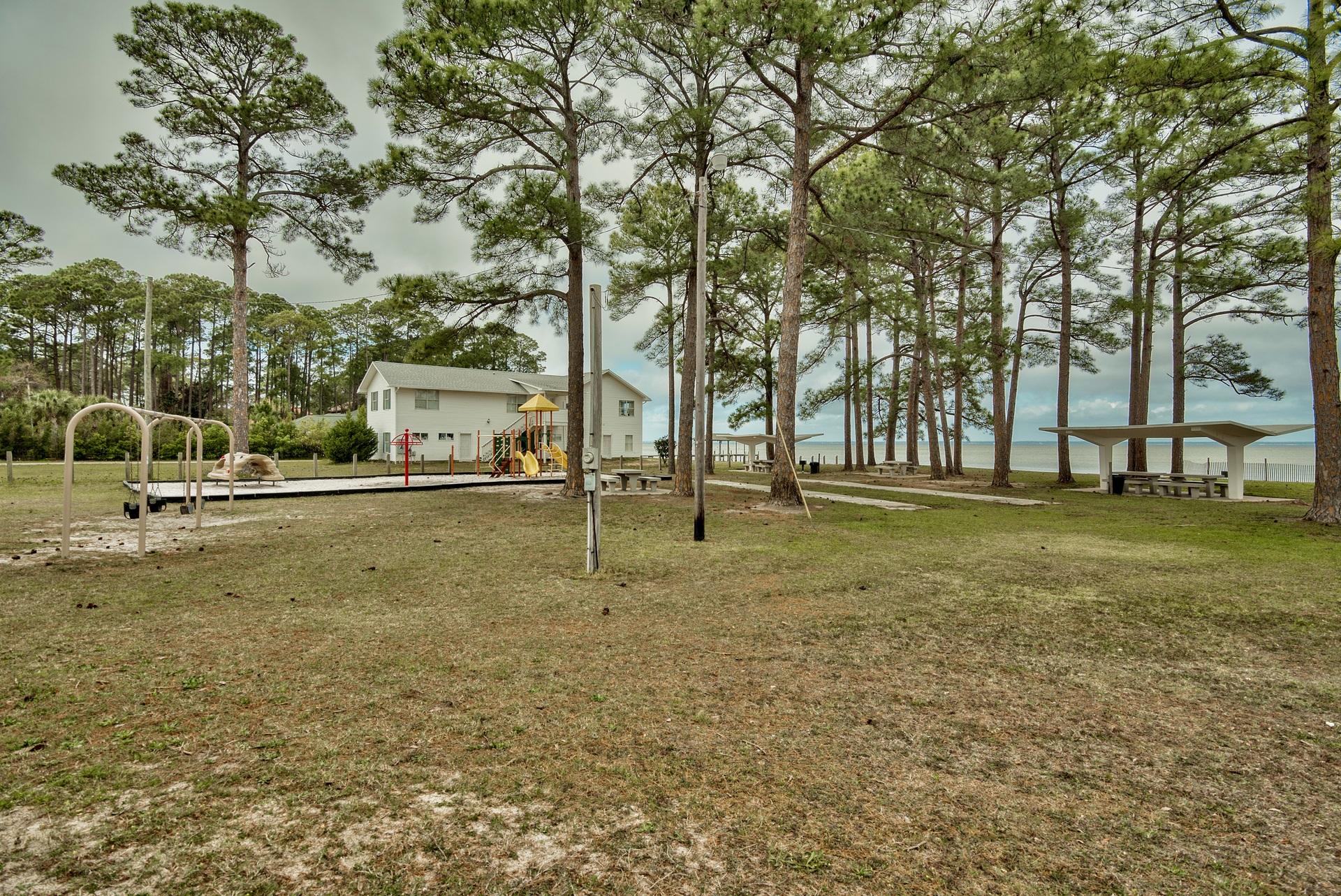 BAYSHORE GARDENS - Residential