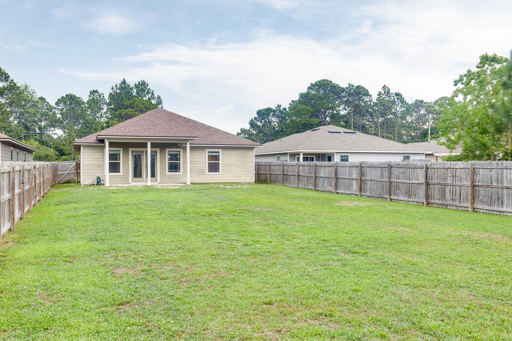 NAVARRE S/D 2ND ADDN - Residential