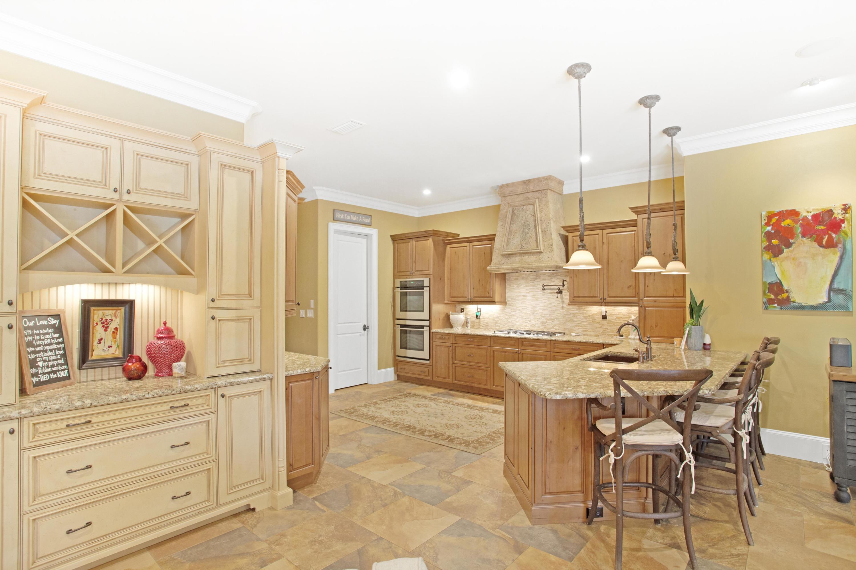 BAYTOWNE AVE EAST - Residential