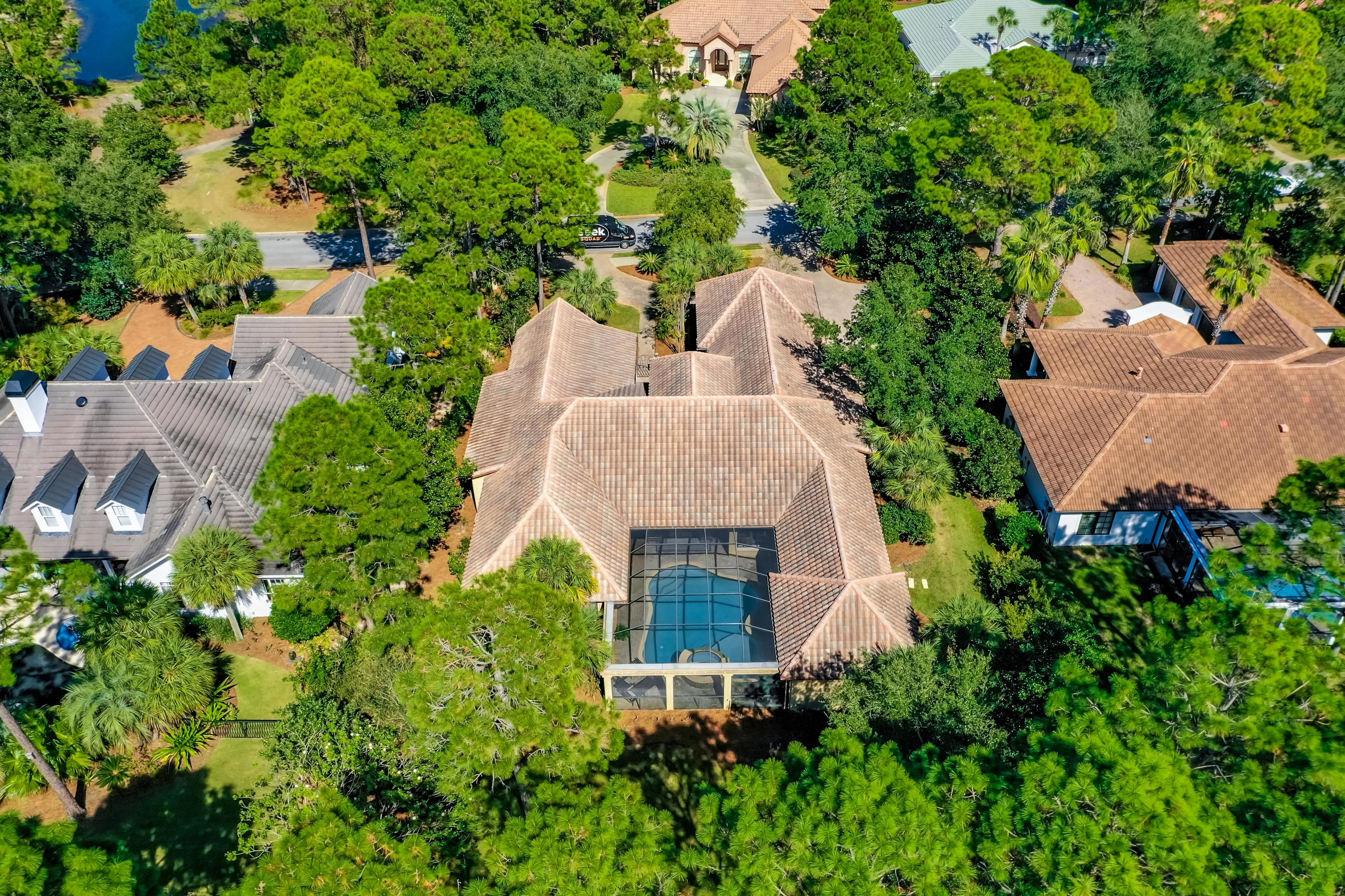 BAYTOWNE AVE EAST - Residential