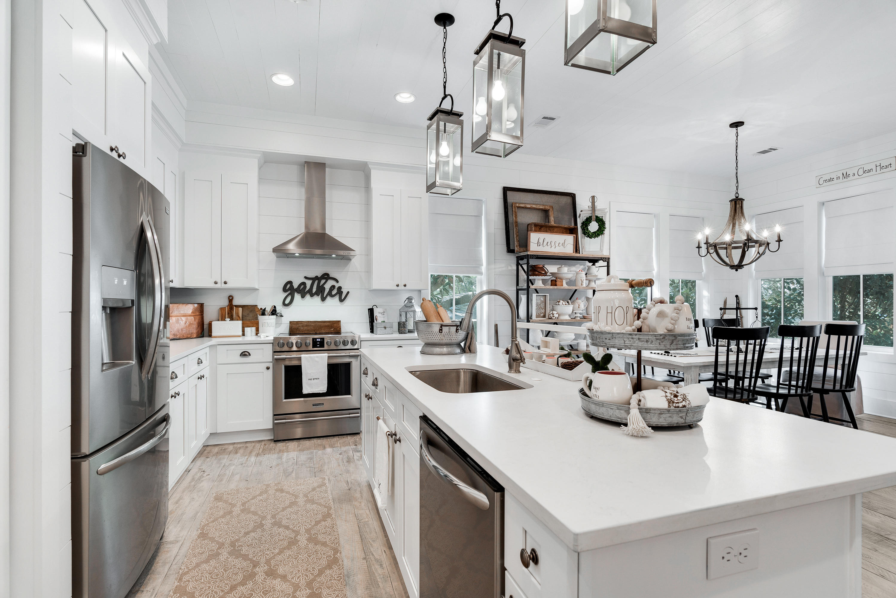 NO RECORDED SUBDIVISION - Residential