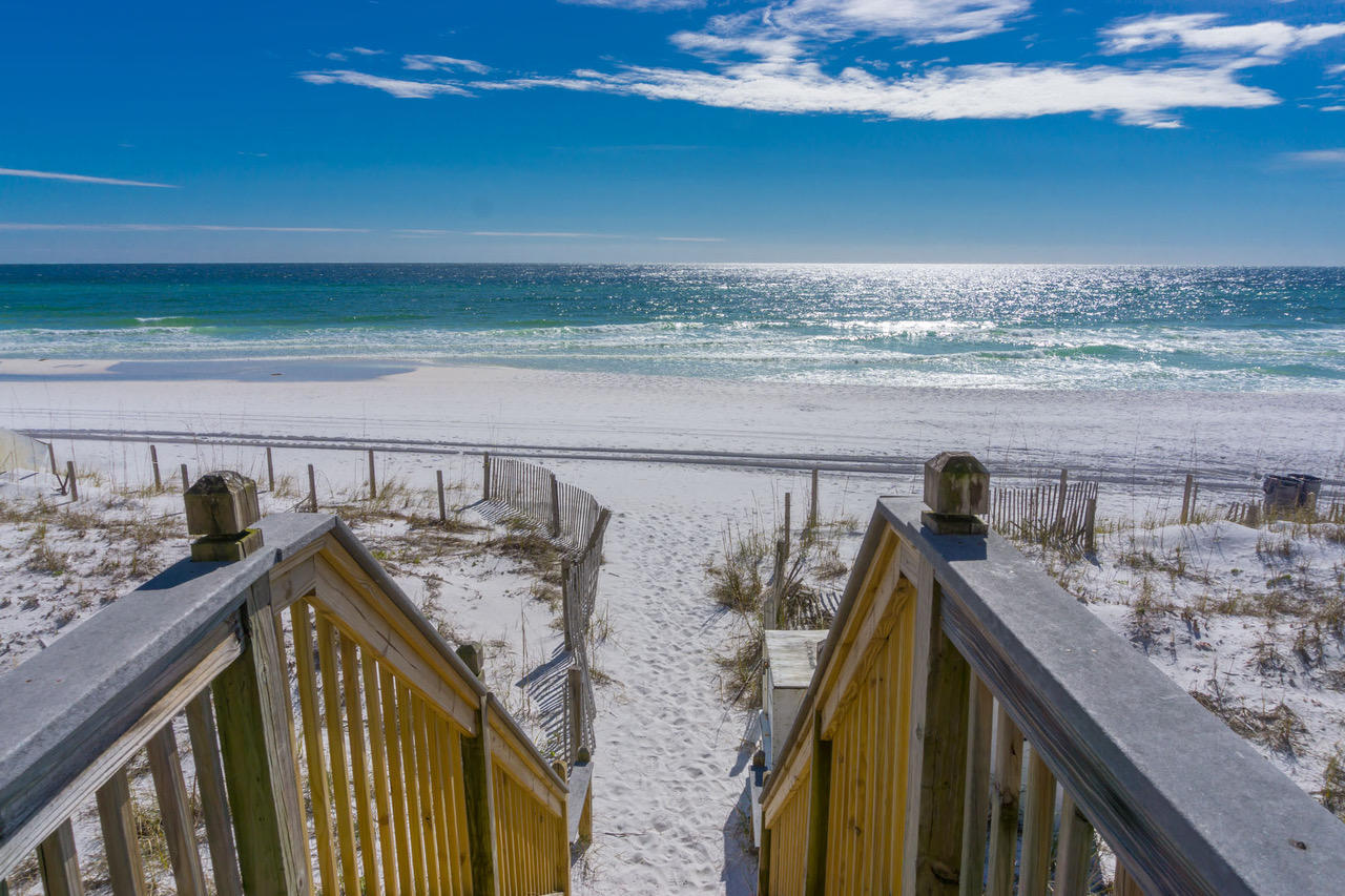 CRYSTAL DUNES CONDO - Residential