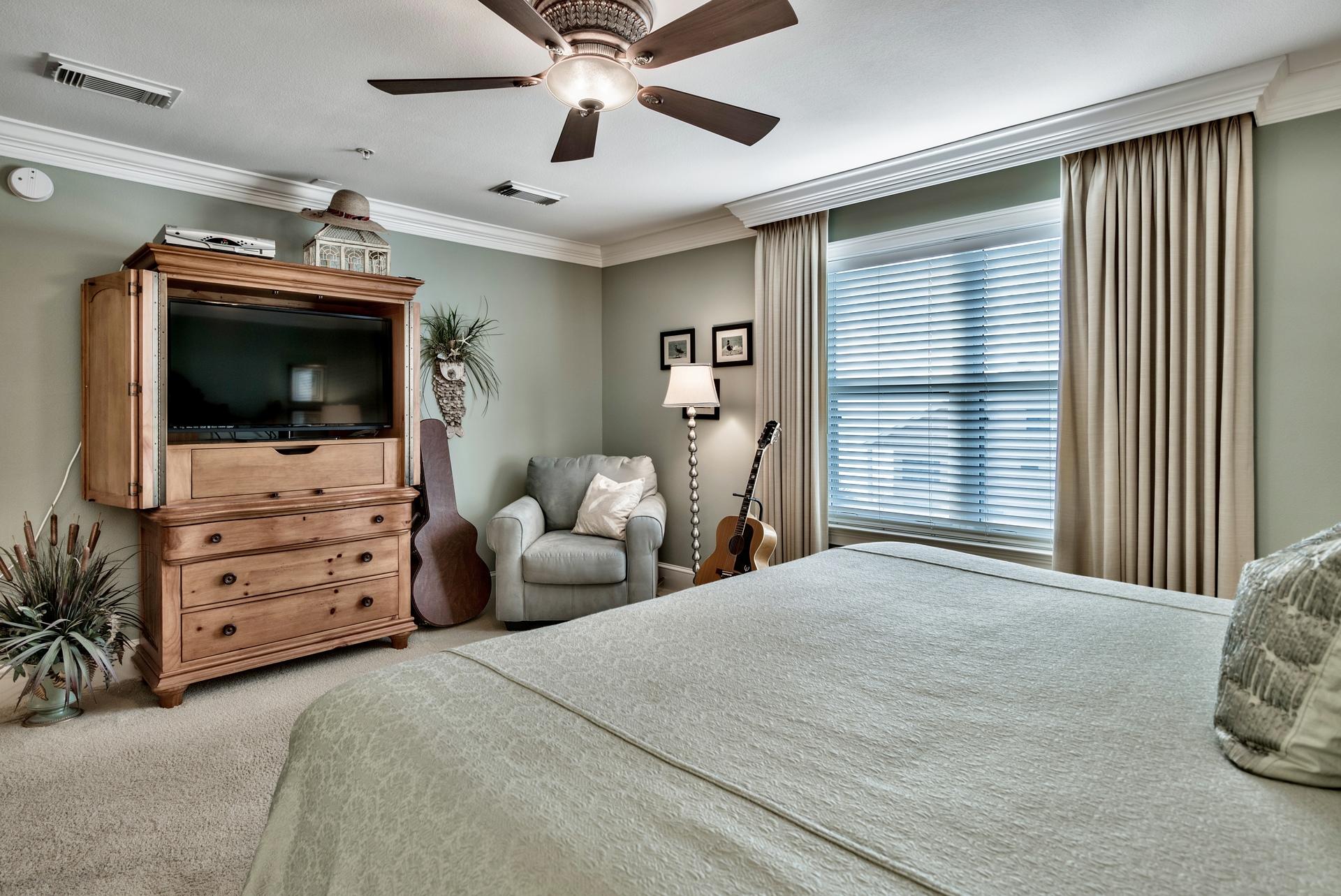 CRYSTAL DUNES CONDO - Residential