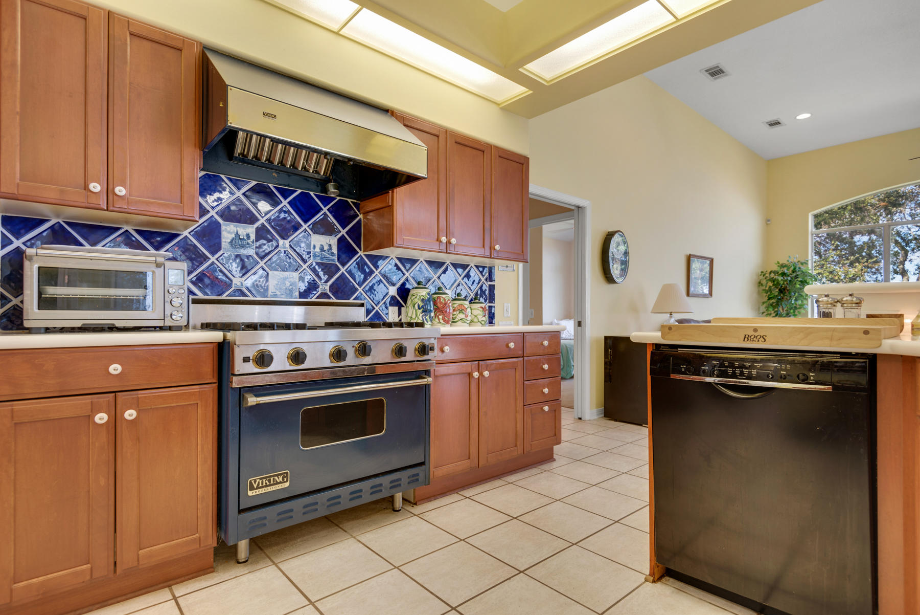 EMERALD BAY WEST - Residential