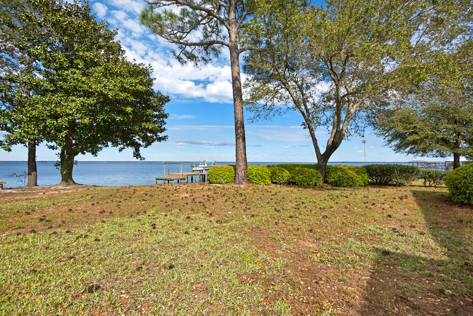 EMERALD BAY WEST - Residential