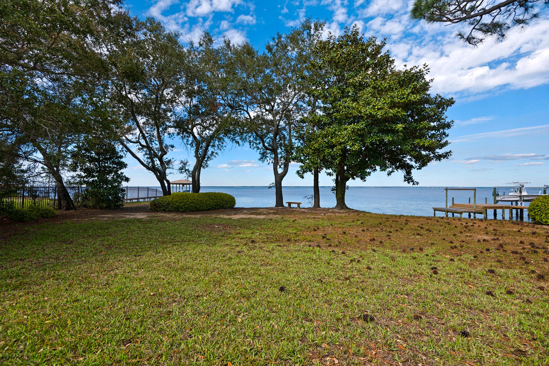 EMERALD BAY WEST - Residential