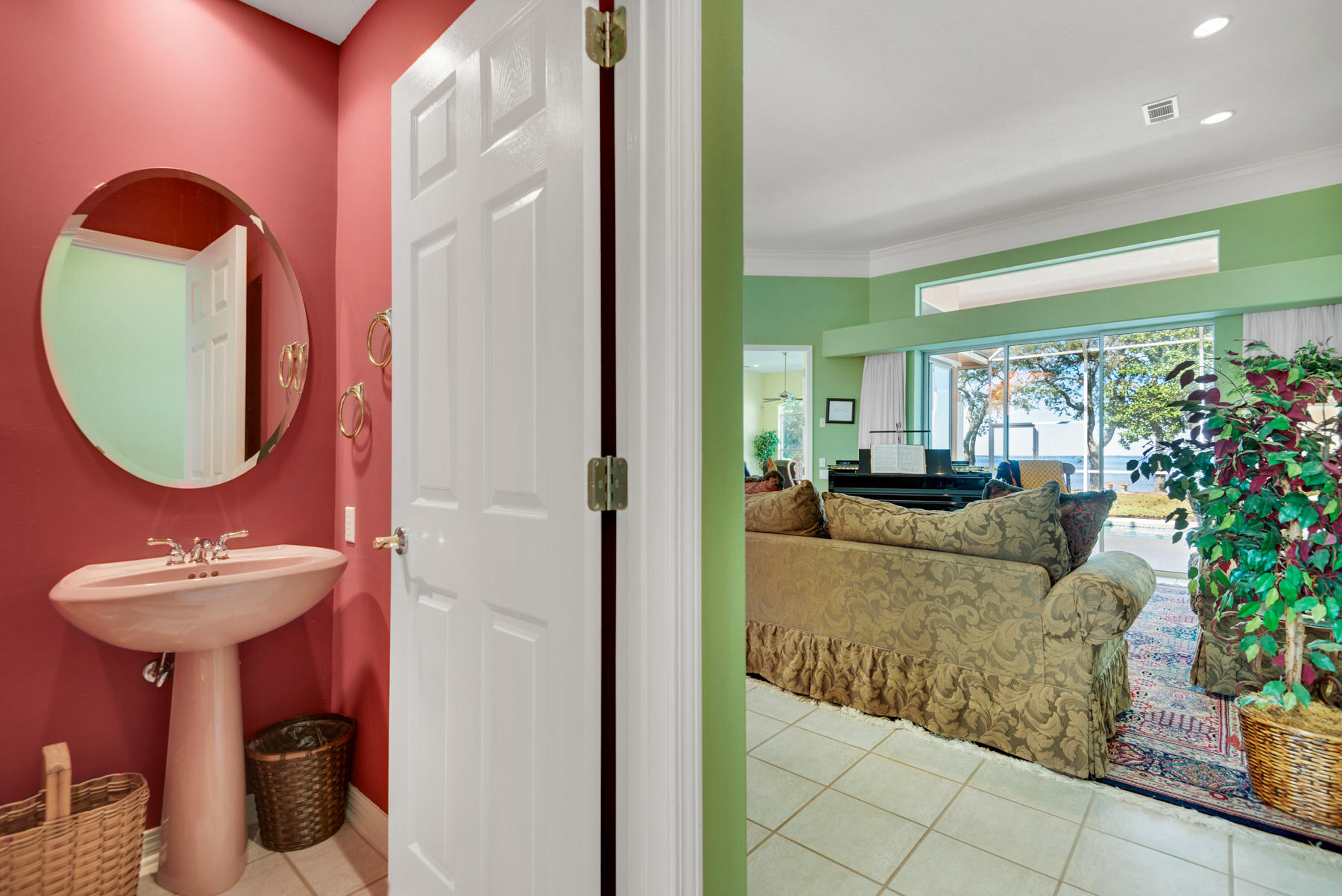 EMERALD BAY WEST - Residential