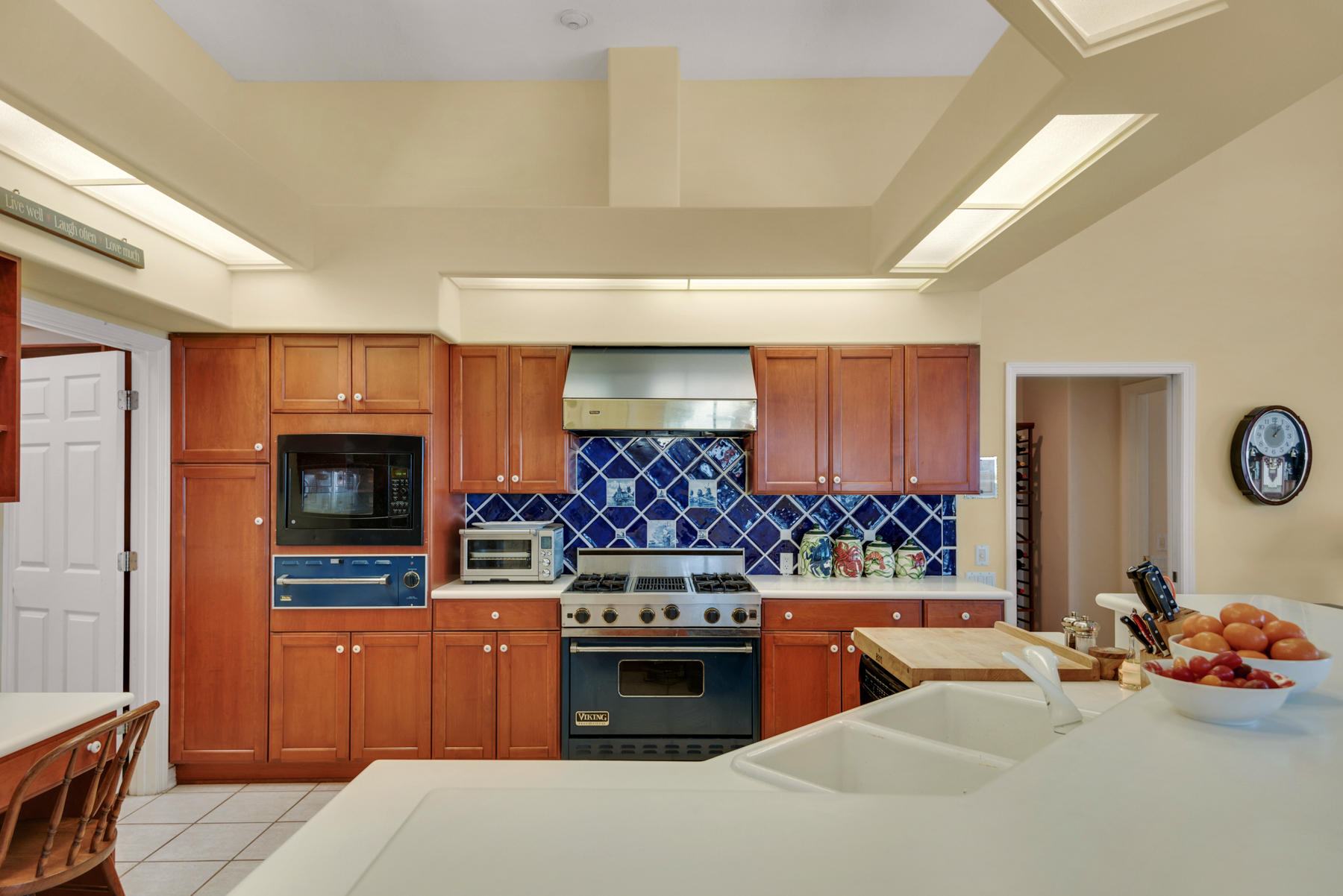 EMERALD BAY WEST - Residential