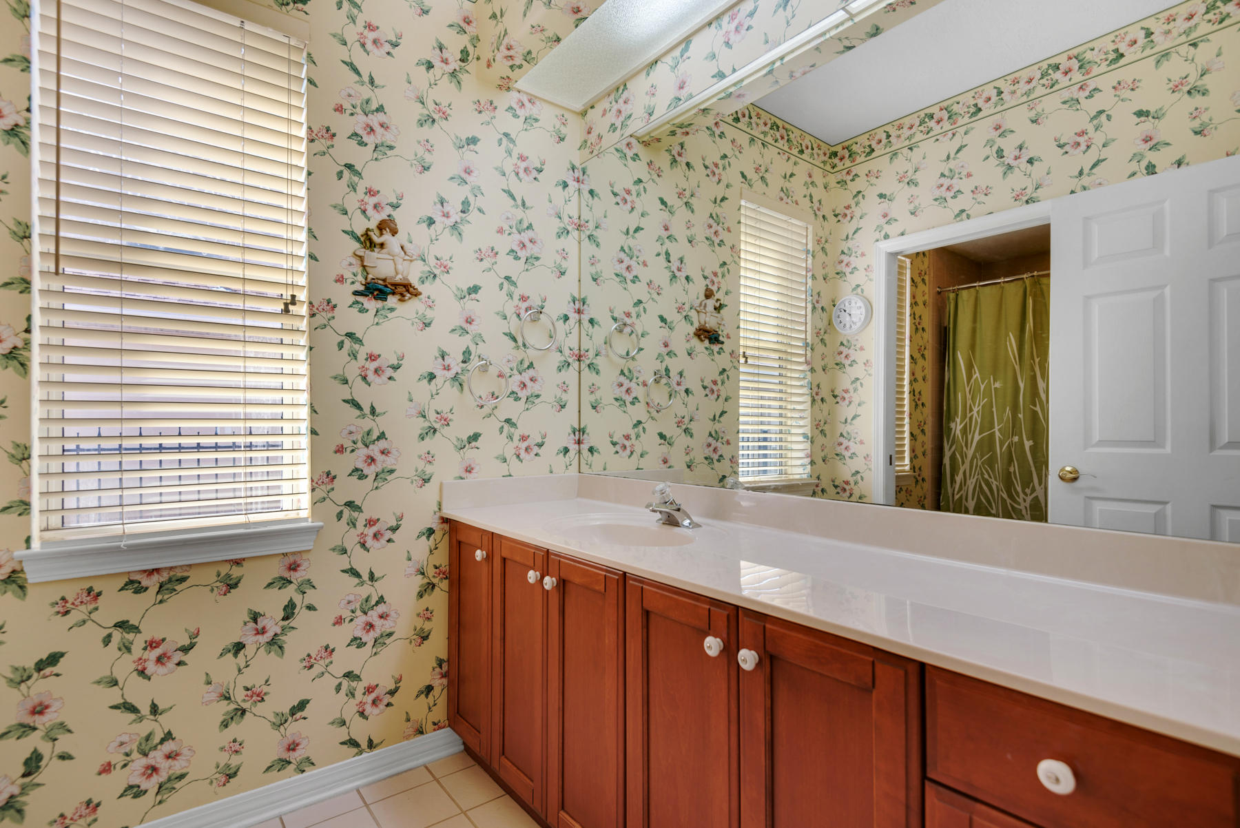 EMERALD BAY WEST - Residential