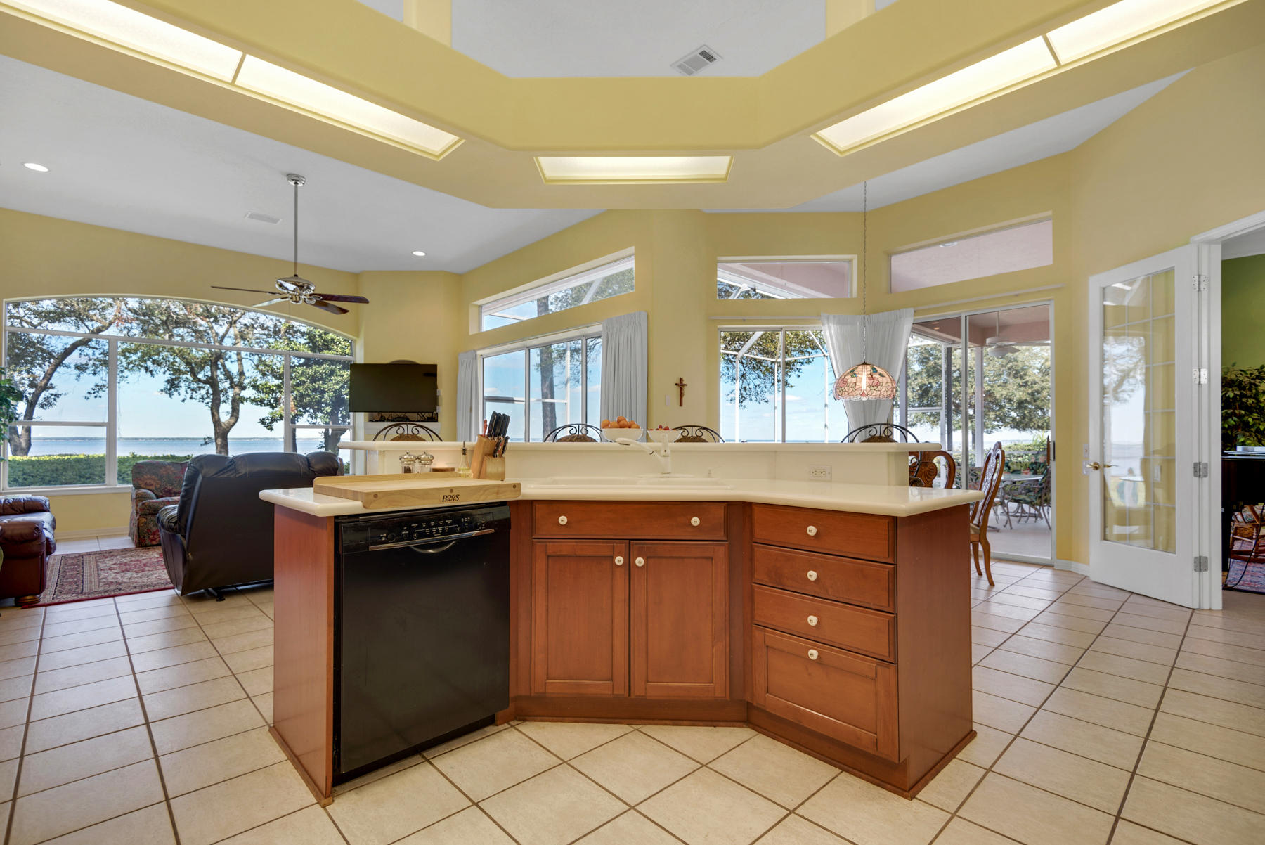 EMERALD BAY WEST - Residential