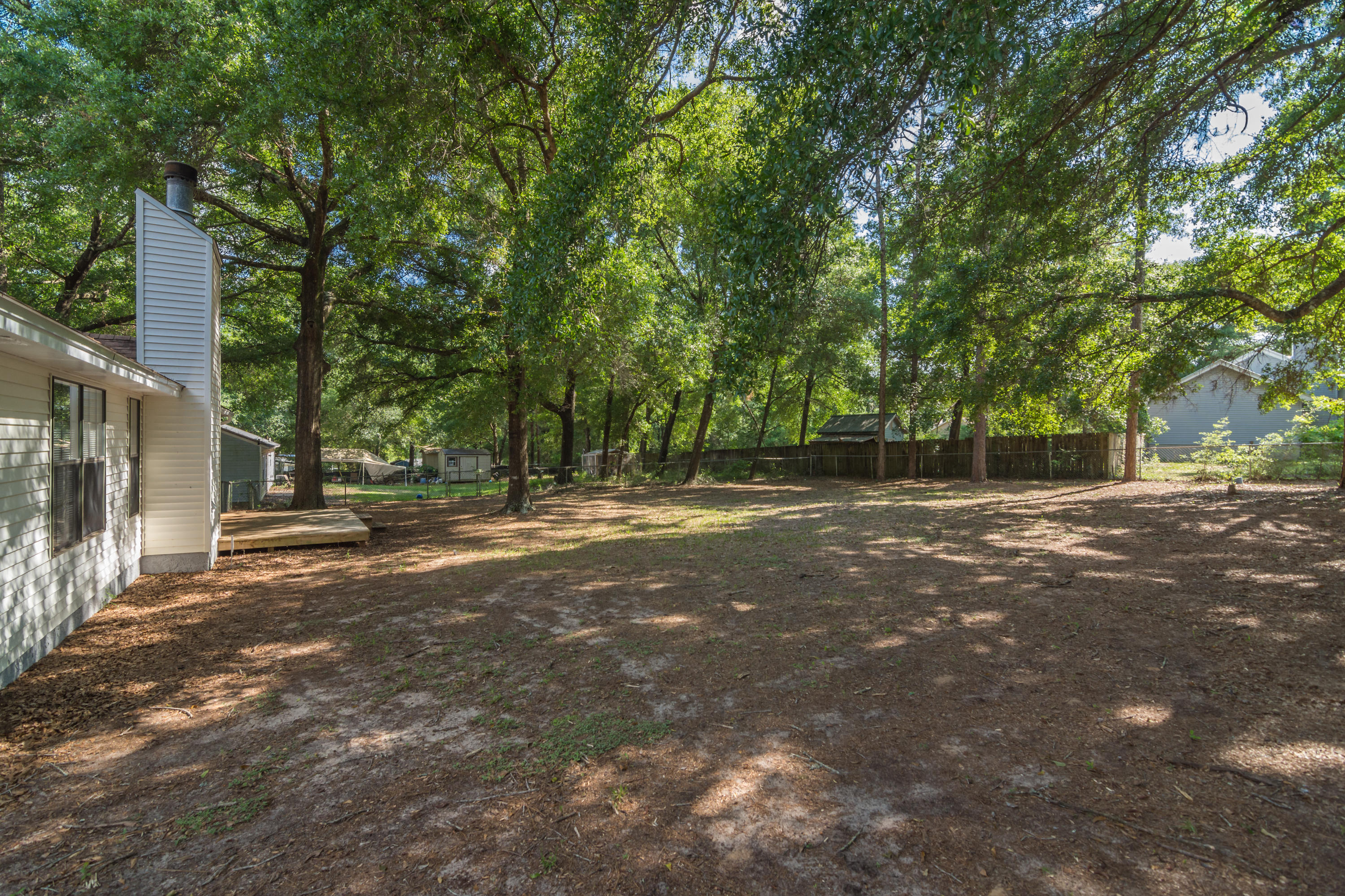 BEACONS BEND SOUTH LOT 1 BLK B - Residential