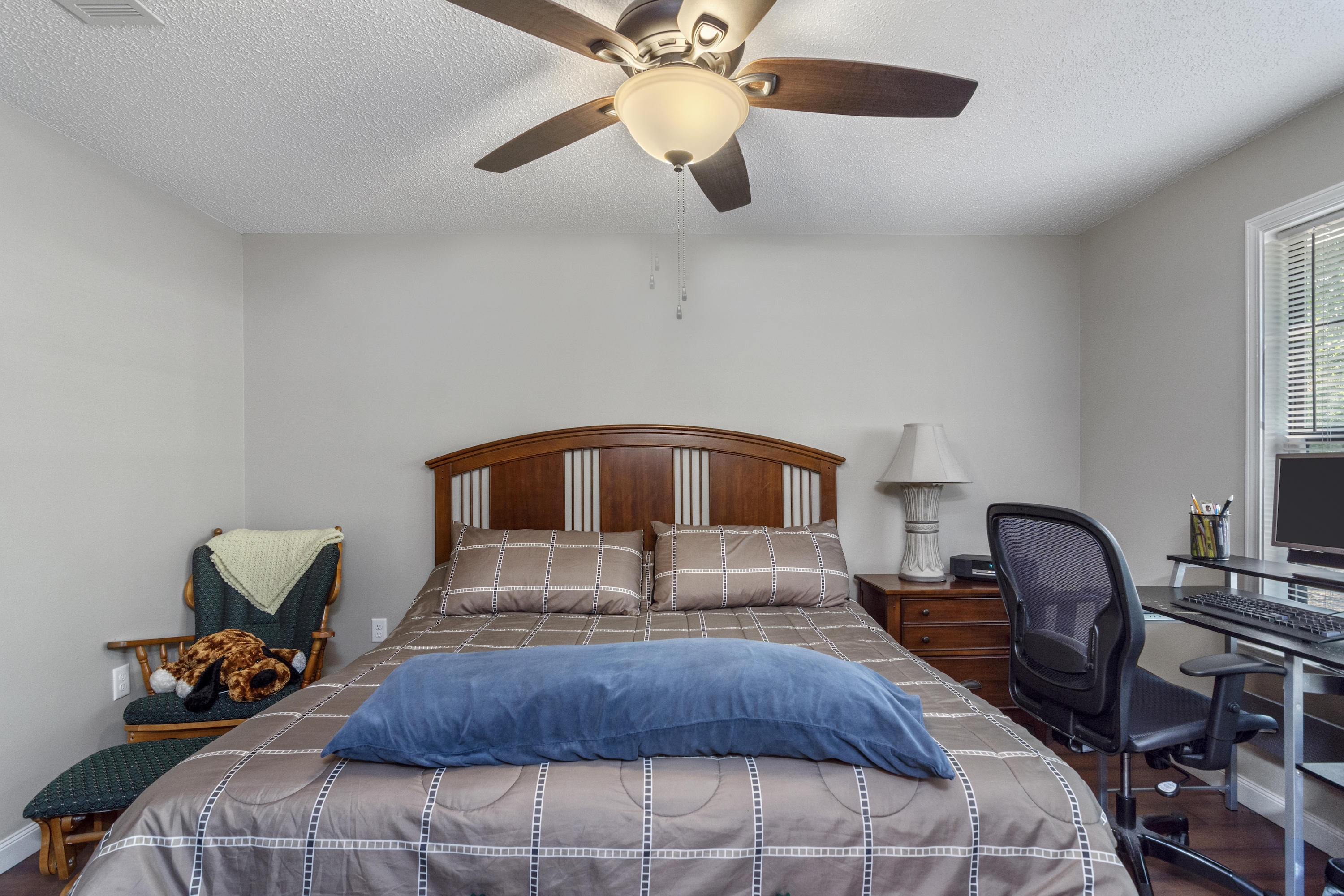 BEACONS BEND SOUTH LOT 1 BLK B - Residential