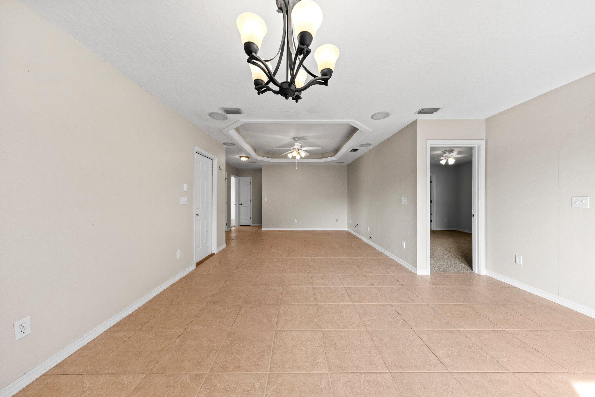 CASA LOMA S/D 1ST ADDN - Residential Lease