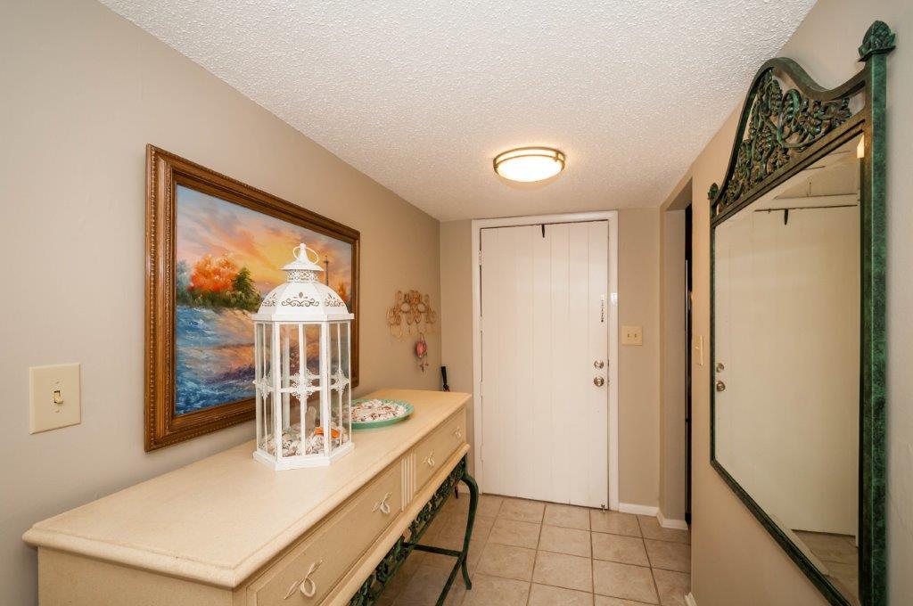 SEASCAPE CONDO GARDEN VILLA - Residential