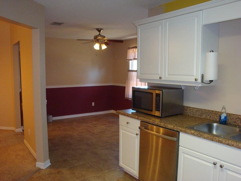 COUNTRY BREEZE ESTATES - Residential