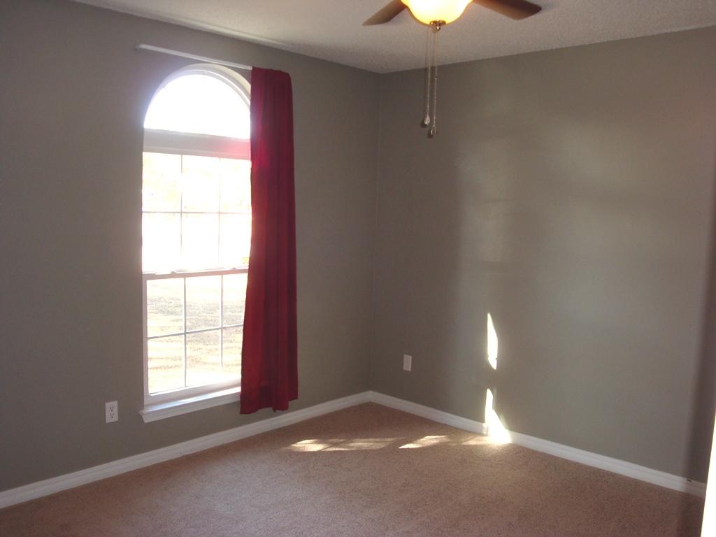 COUNTRY BREEZE ESTATES - Residential