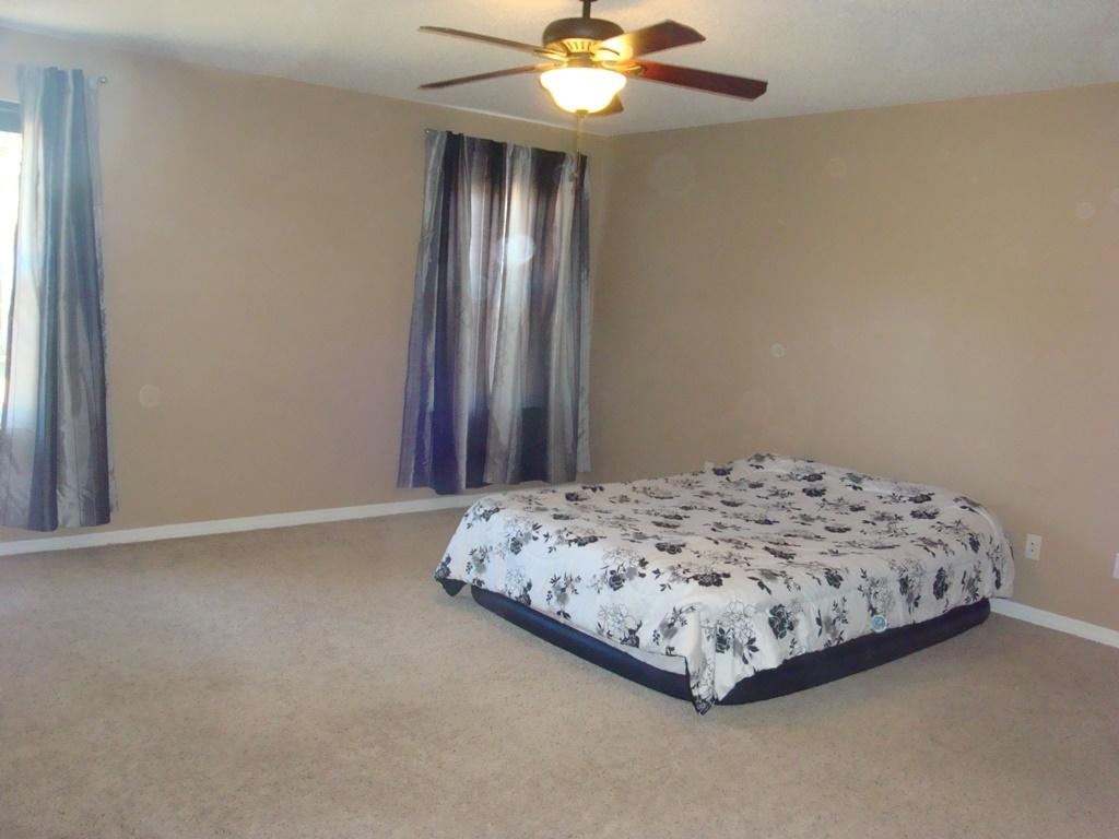 COUNTRY BREEZE ESTATES - Residential