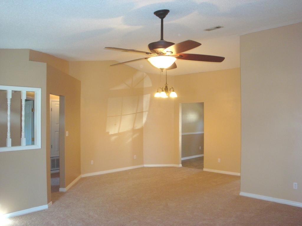 COUNTRY BREEZE ESTATES - Residential