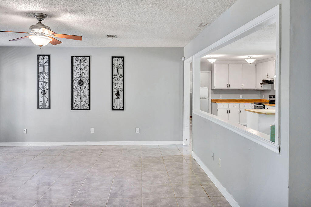 GLENDALE HEIGHTS - Residential