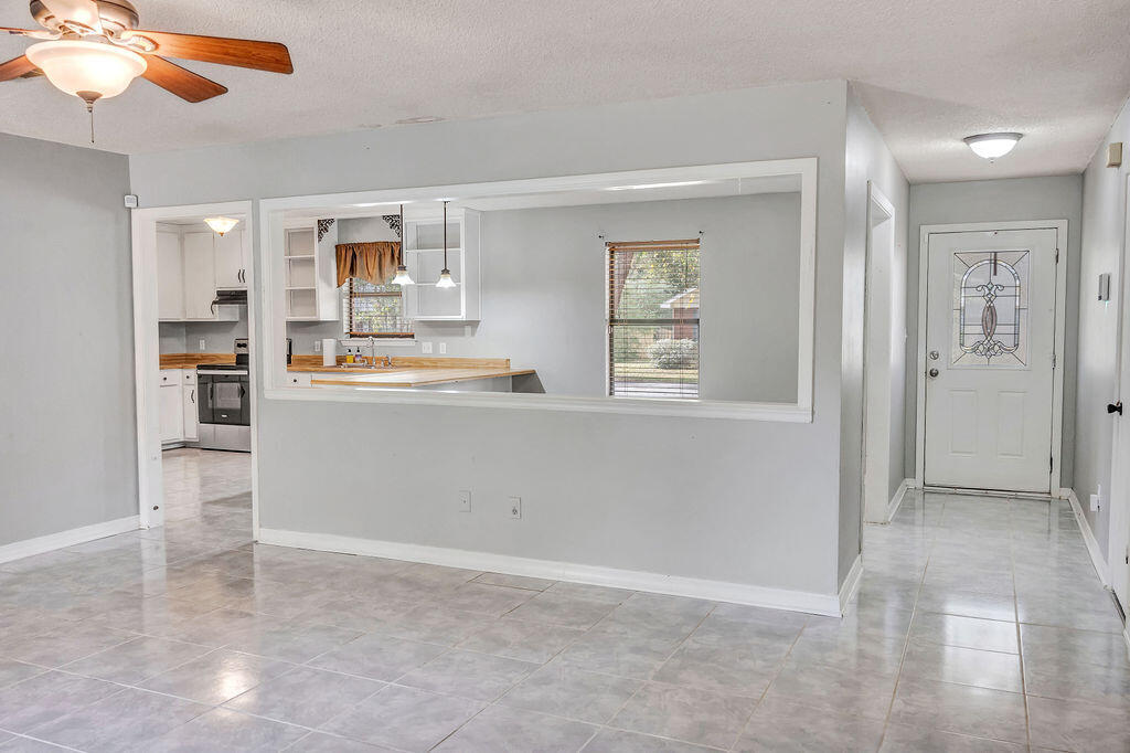 GLENDALE HEIGHTS - Residential