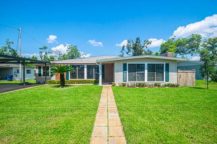 EDGEWOOD - Residential