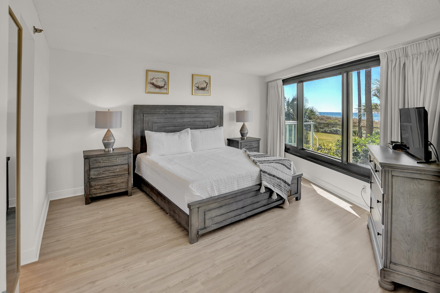 BEACHSIDE TWO - Residential